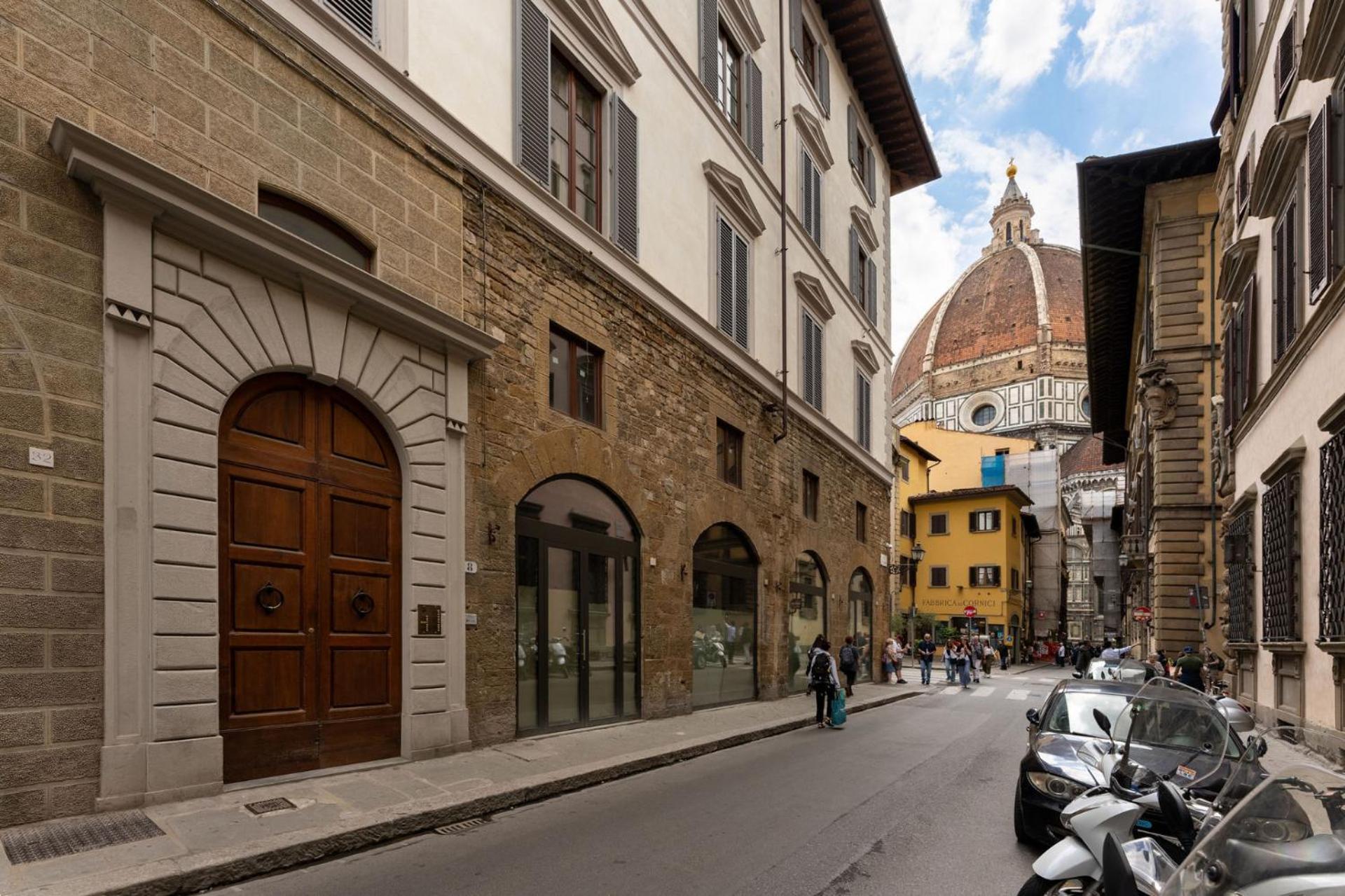 Apartment - Modern Florentine Terrace Few Steps From Duomo