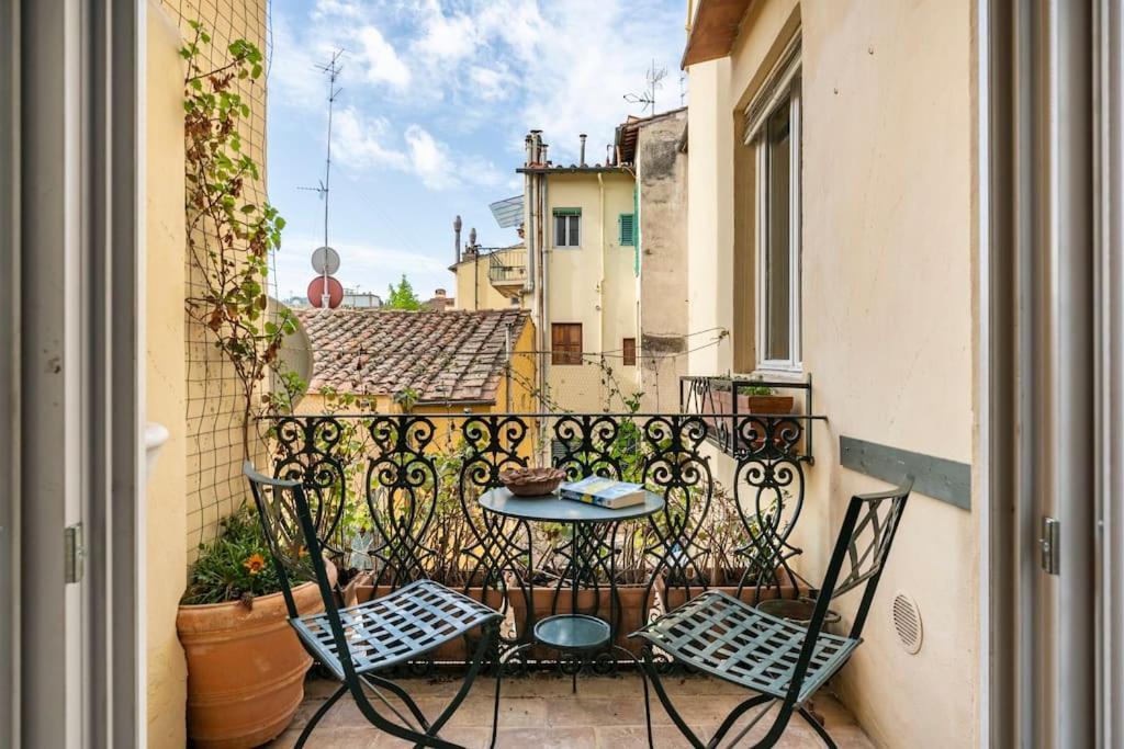 Relax Like Home, Piazza Santa Croce, With Balcony * Florence