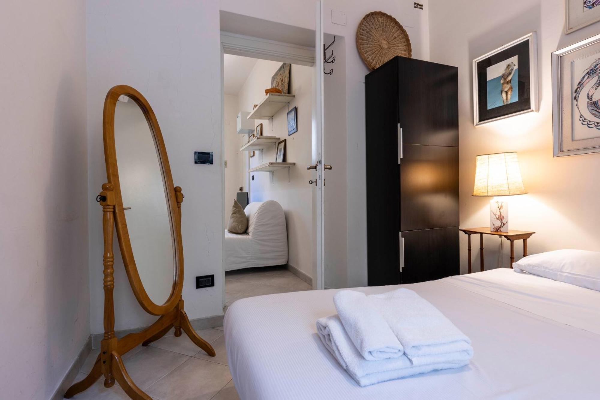 Sant'ambrogio Cozy House Apartment *
