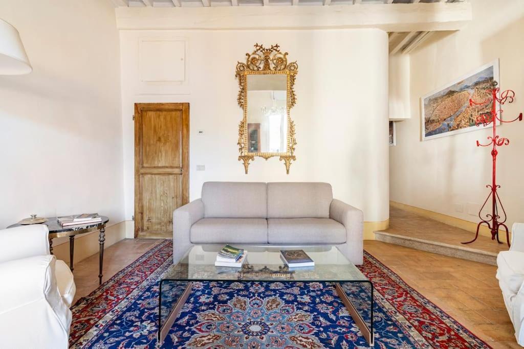Relax Like Home, Piazza Santa Croce, With Balcony Apartment