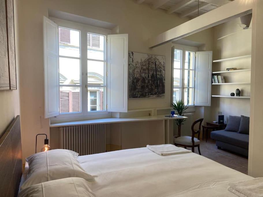 Apartment Relax Like Home, Piazza Santa Croce, With Balcony *