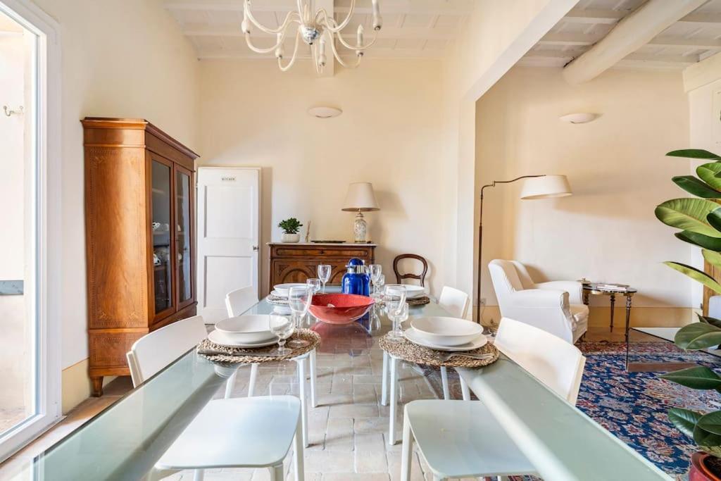 Apartment Relax Like Home, Piazza Santa Croce, With Balcony