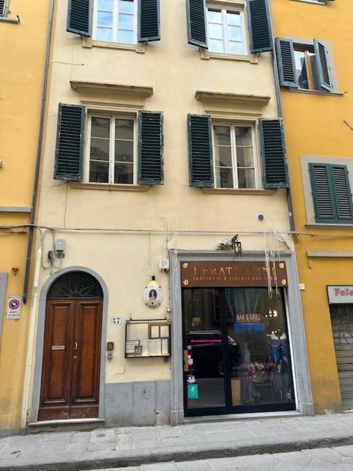 Relax Like Home, Piazza Santa Croce, With Balcony Florence