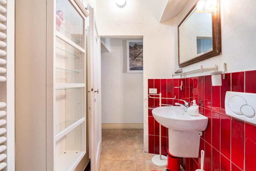Apartment Relax Like Home, Piazza Santa Croce, With Balcony *