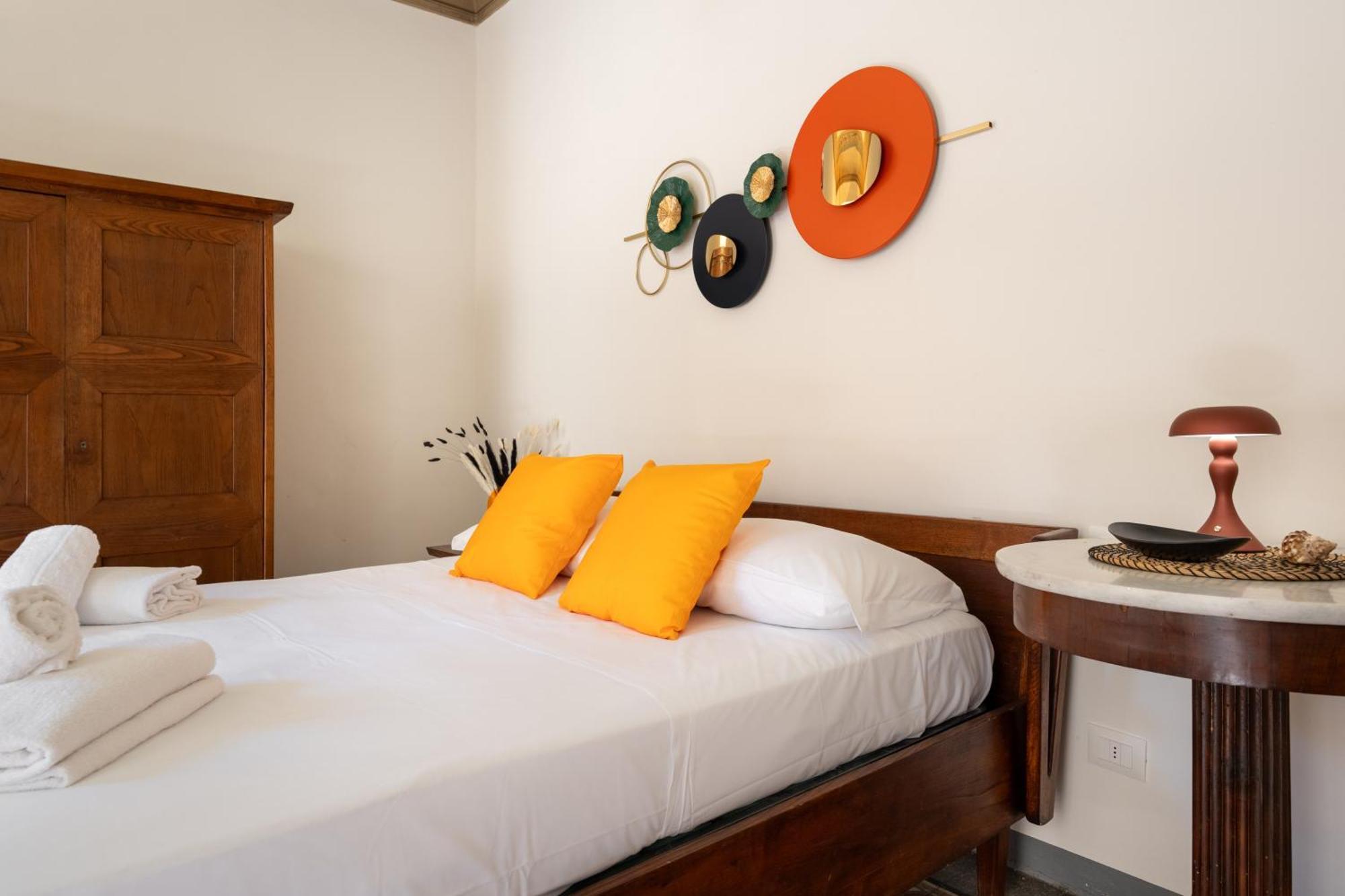 Keys Of Italy - Reparata Big 13 - 2 Bedrooms Florentine House * Florence