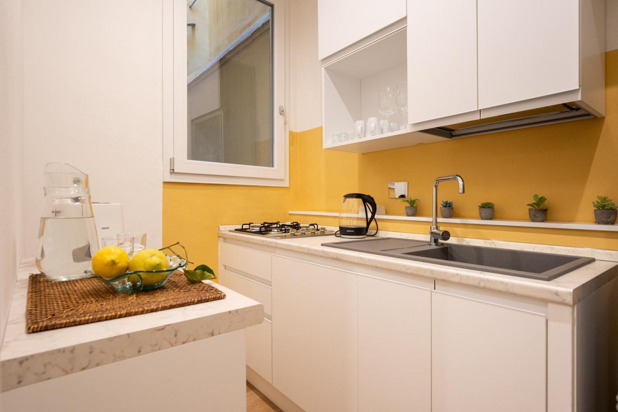 Keys Of Italy - Reparata Big 13 - 2 Bedrooms Florentine House * Florence