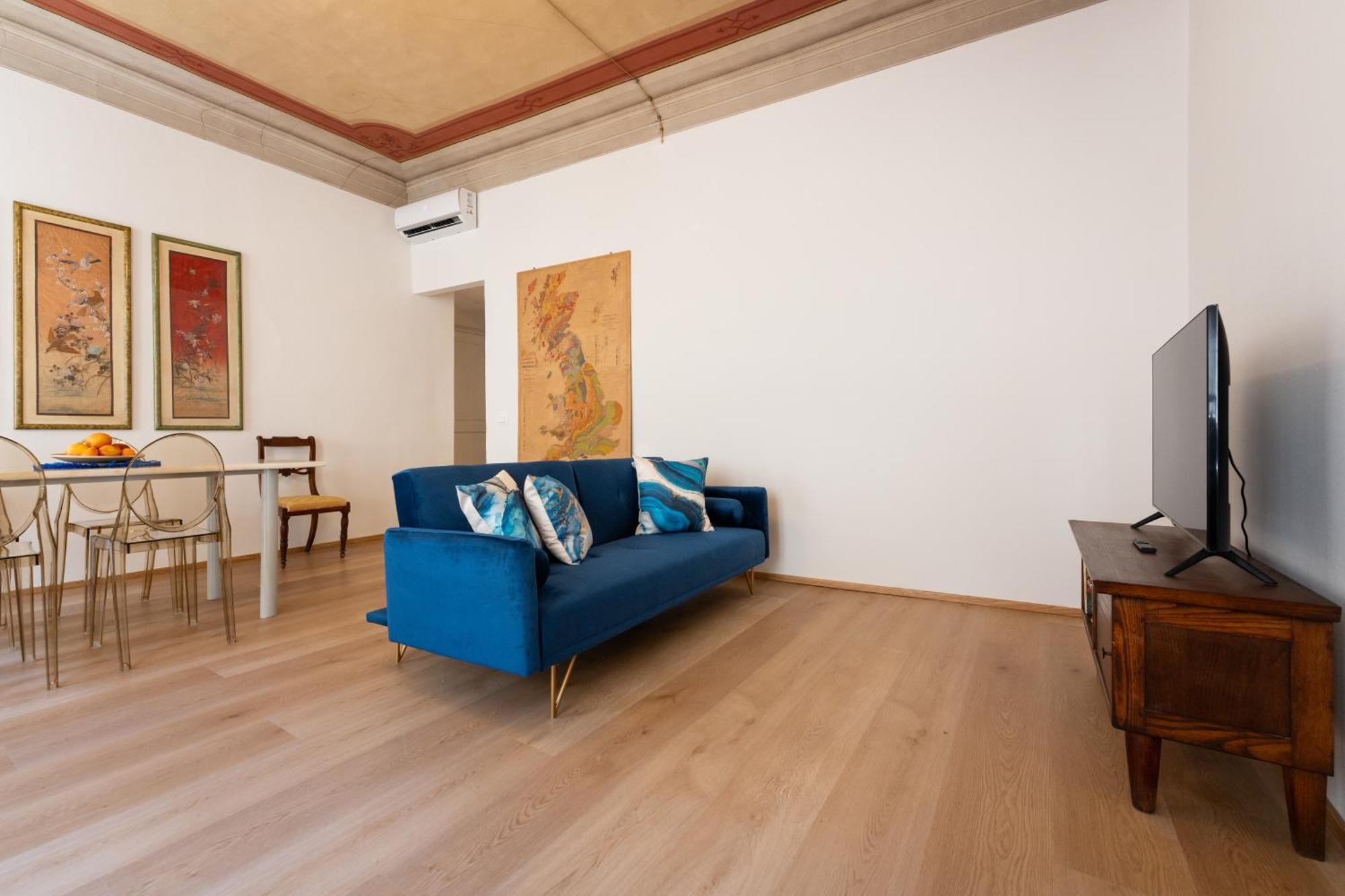 Keys Of Italy - Reparata Big 13 - 2 Bedrooms Florentine House Apartment *