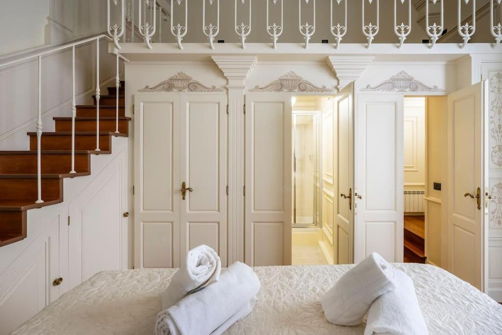 Apartment Rinascimento Giraldi -12 Ospiti 80 Mt Dal Duomo -