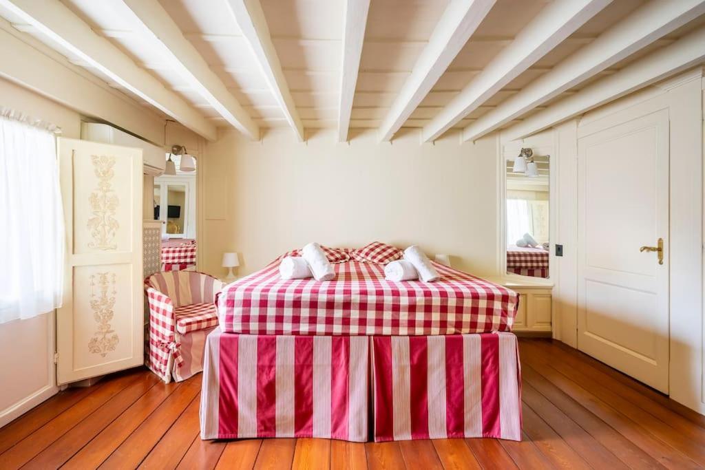Apartment Rinascimento Giraldi -12 Ospiti 80 Mt Dal Duomo -