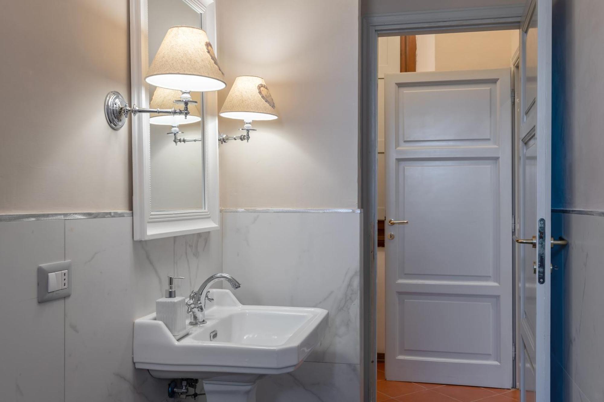 Charming Florence-hosted By Sweetstay