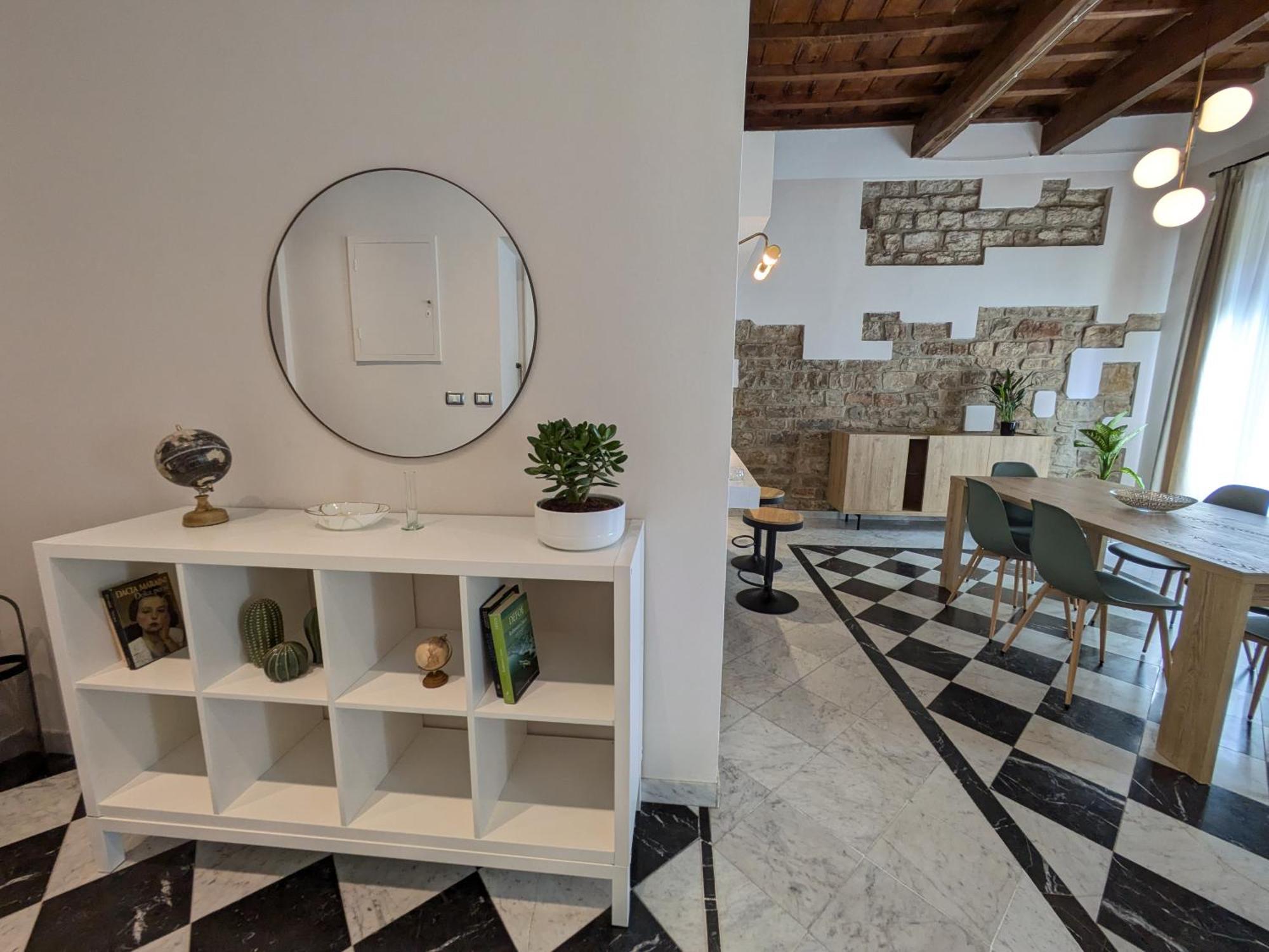 Flowers' Duomo, Central And Spacious Apartment