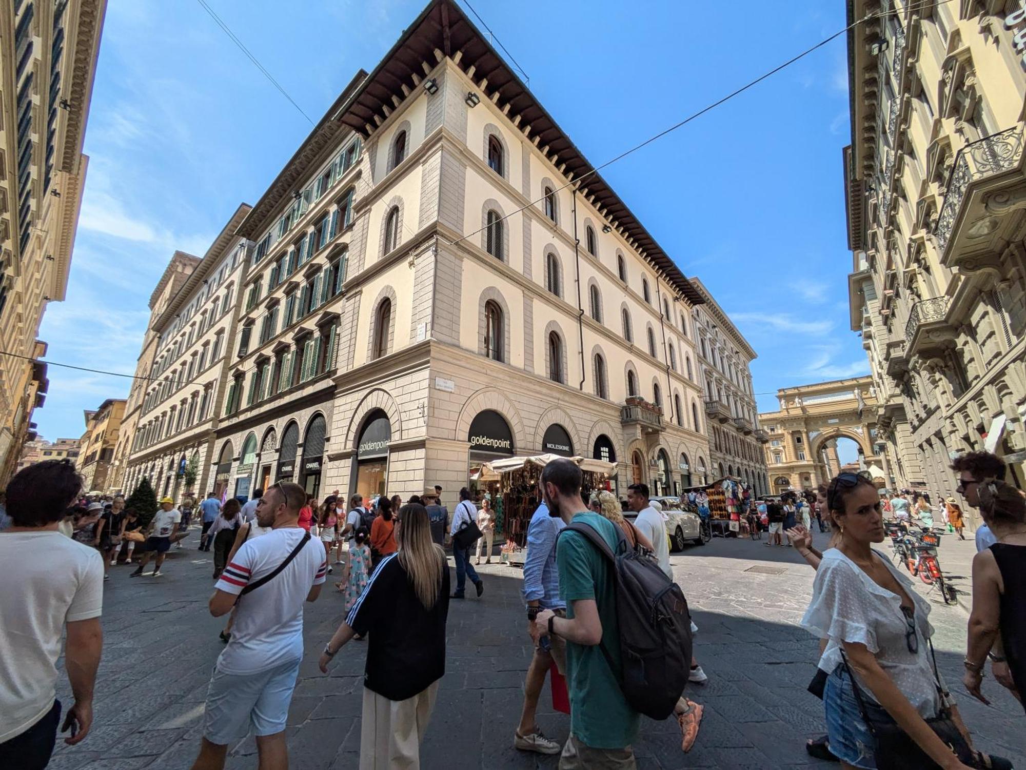 Flowers' Duomo, Central And Spacious *