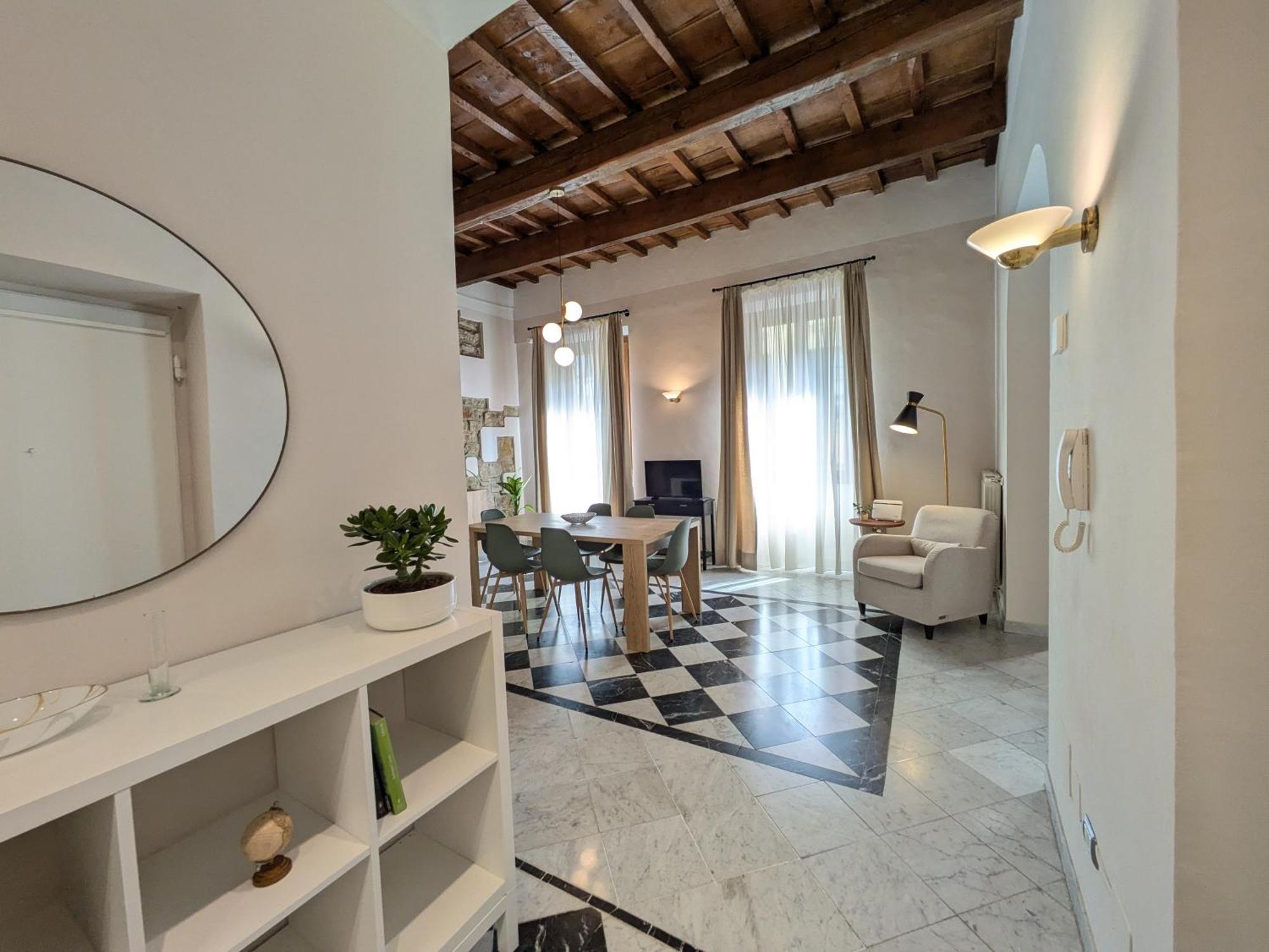Flowers' Duomo, Central And Spacious Apartment *