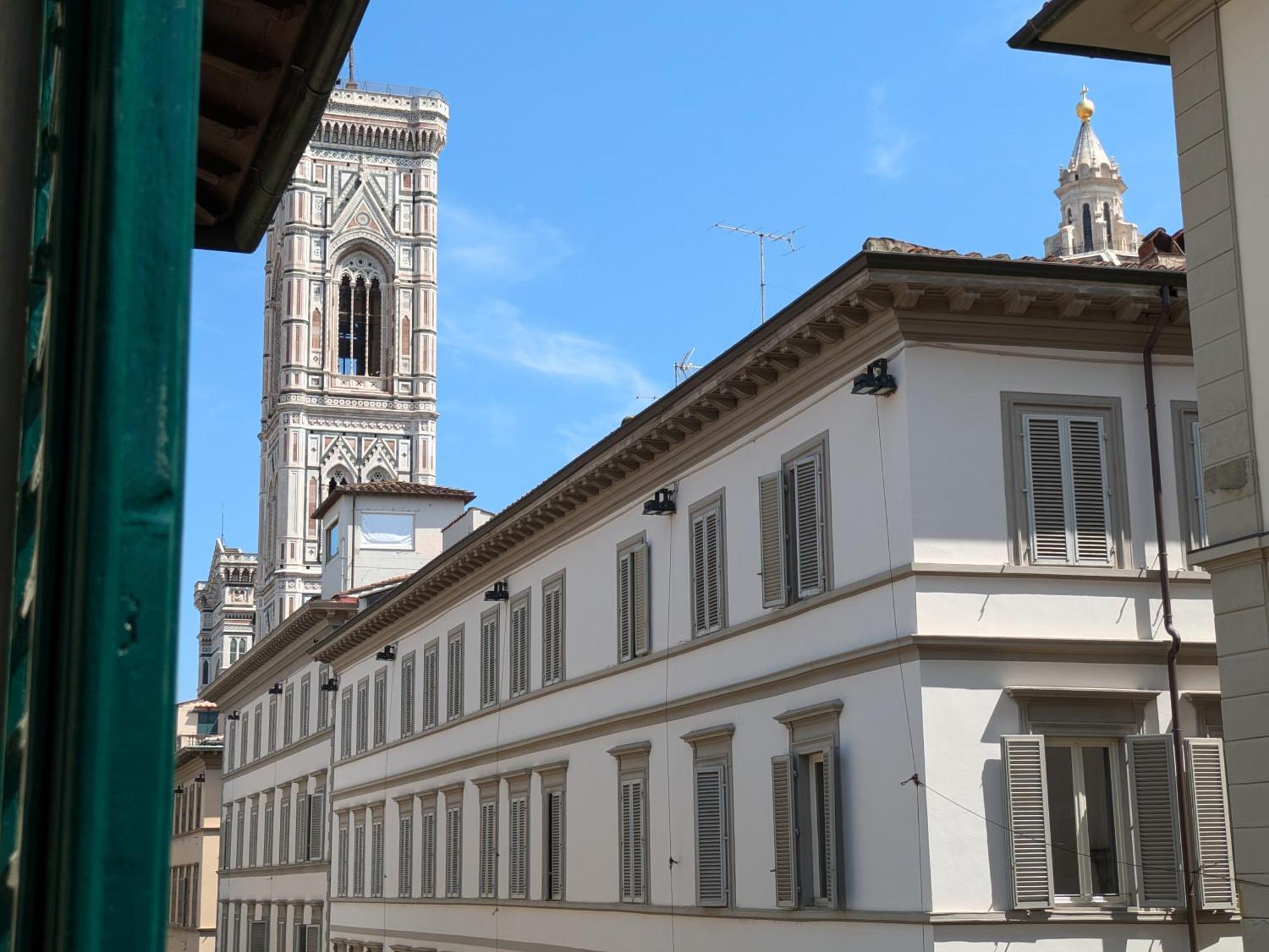 Flowers' Duomo, Central And Spacious Apartment Florence