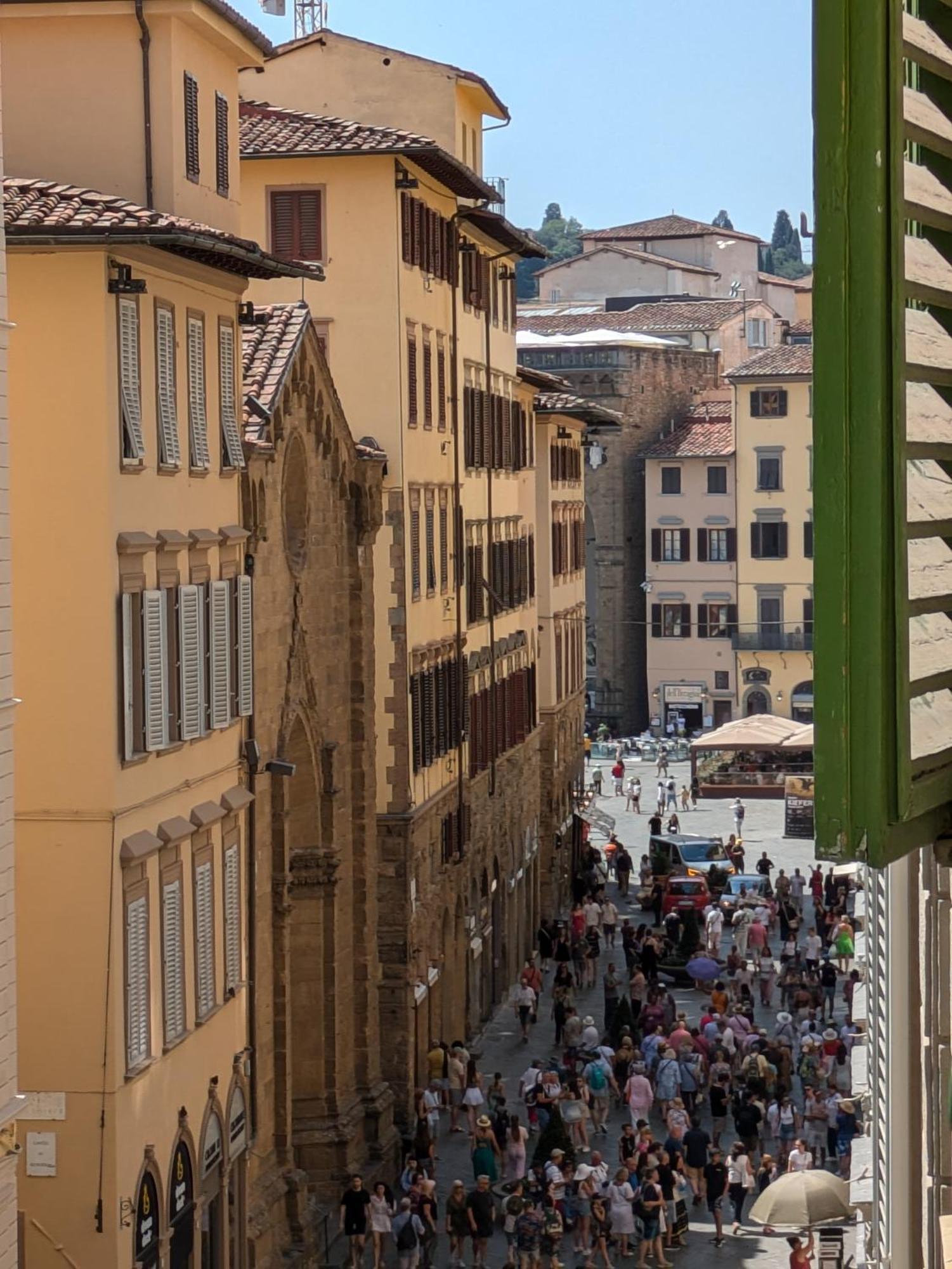 Flowers' Duomo, Central And Spacious Apartment