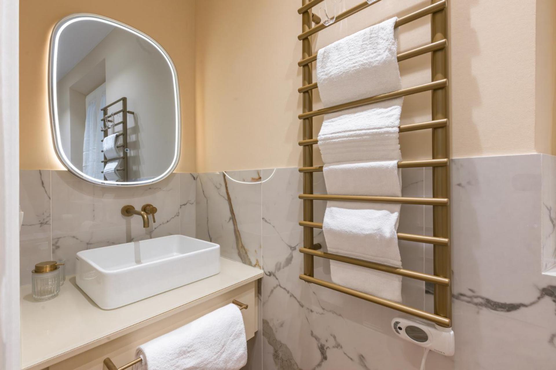 Golden Grove 3bd Apartment Florence