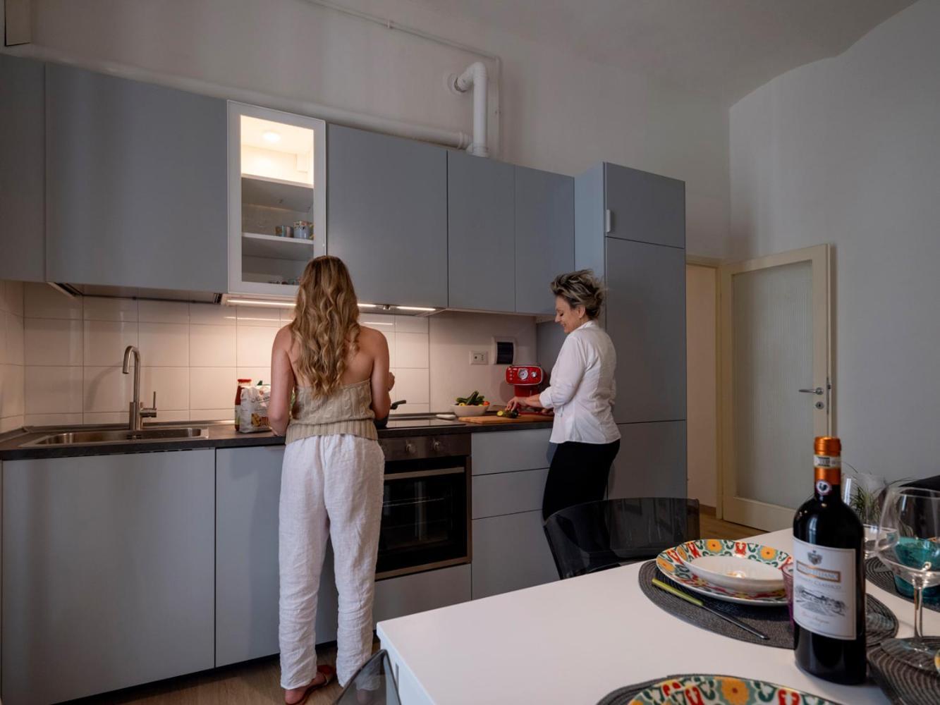 Tuscan Tempo 2 Double Bedrooms A Stone's Throw From The Center Apartment Florence