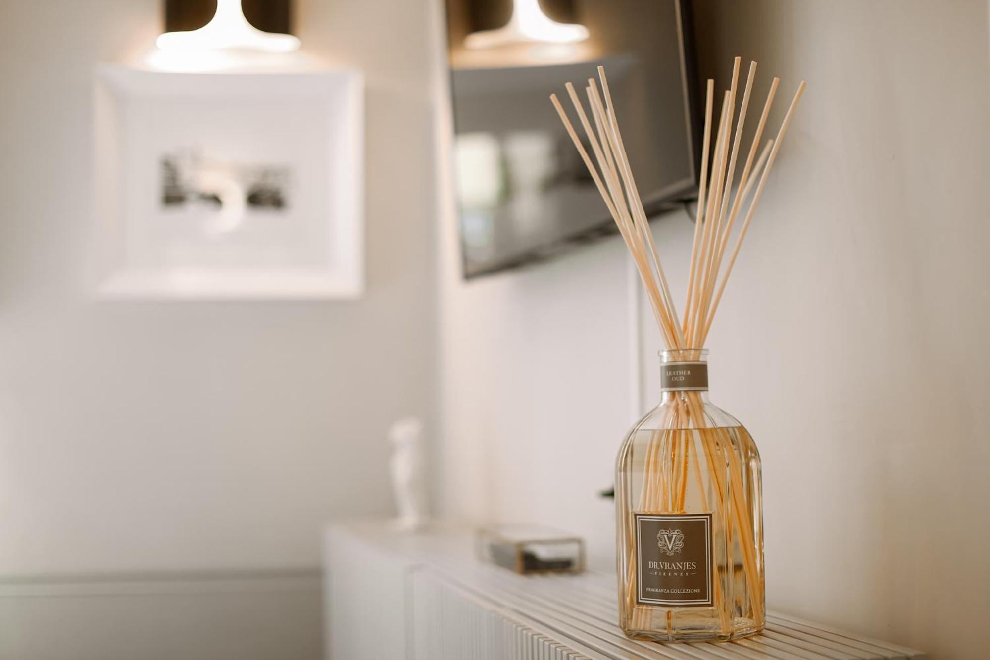 2 Min Duomo - Chic Novella - Parcheggio Apartment