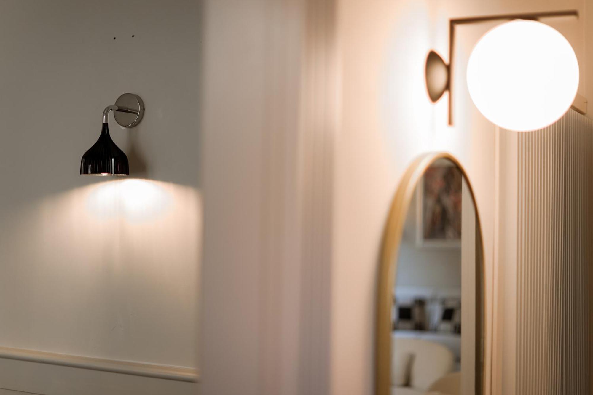 2 Min Duomo - Chic Novella - Parcheggio Apartment