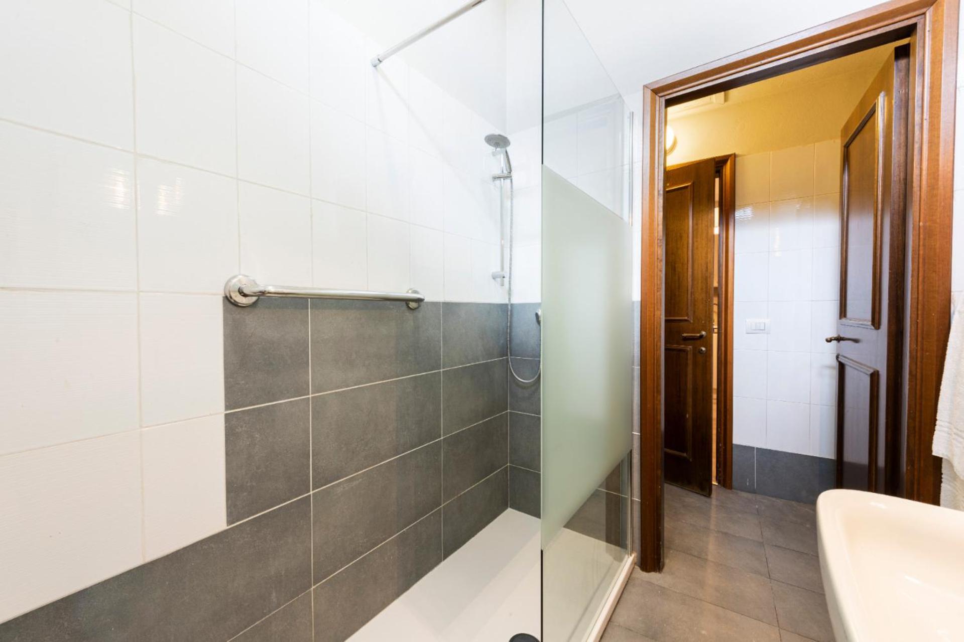 - Ariento Giuditta 2 Bdr Aparthotel Florence