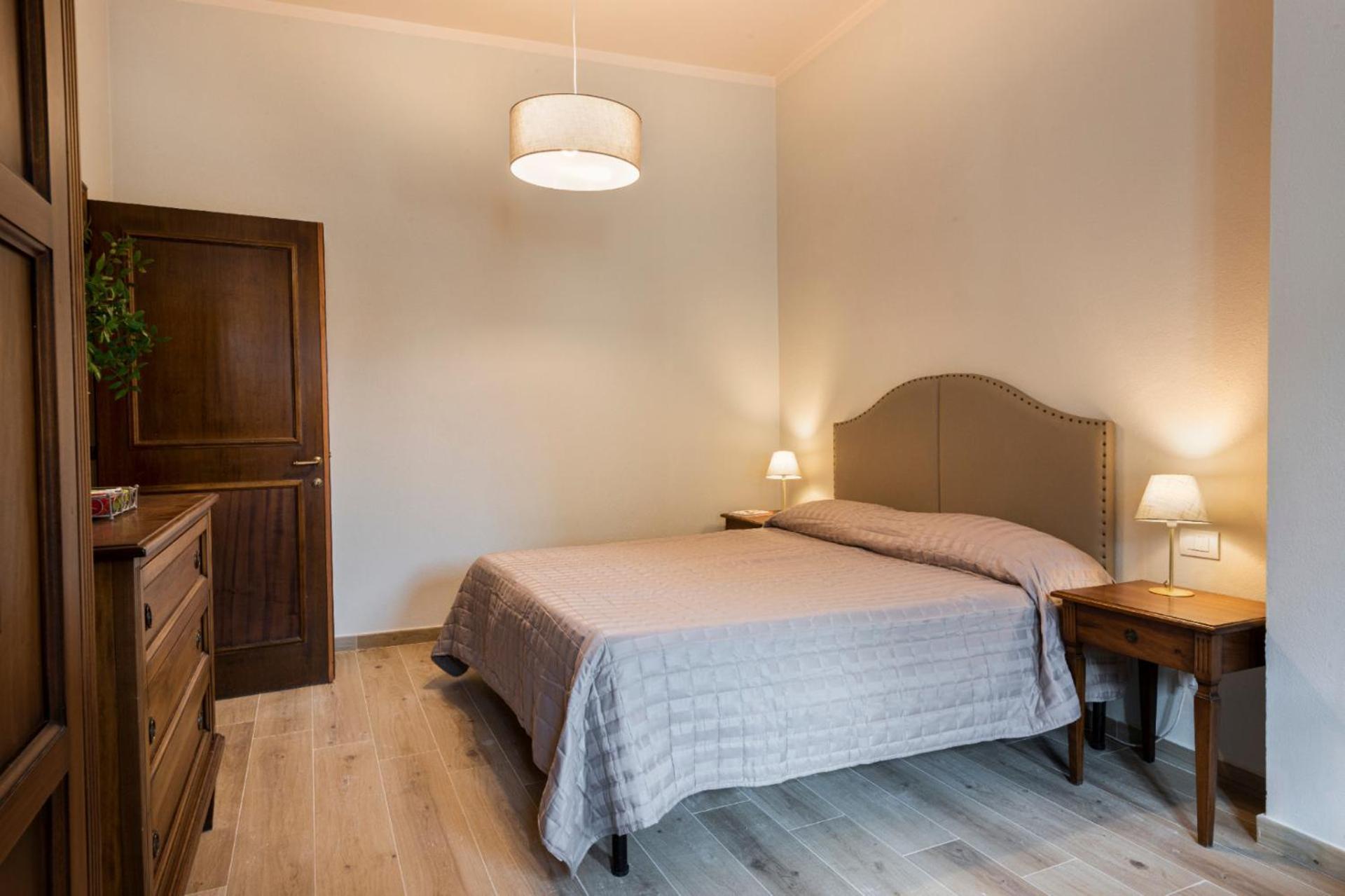 - Ariento Giuditta 2 Bdr Florence