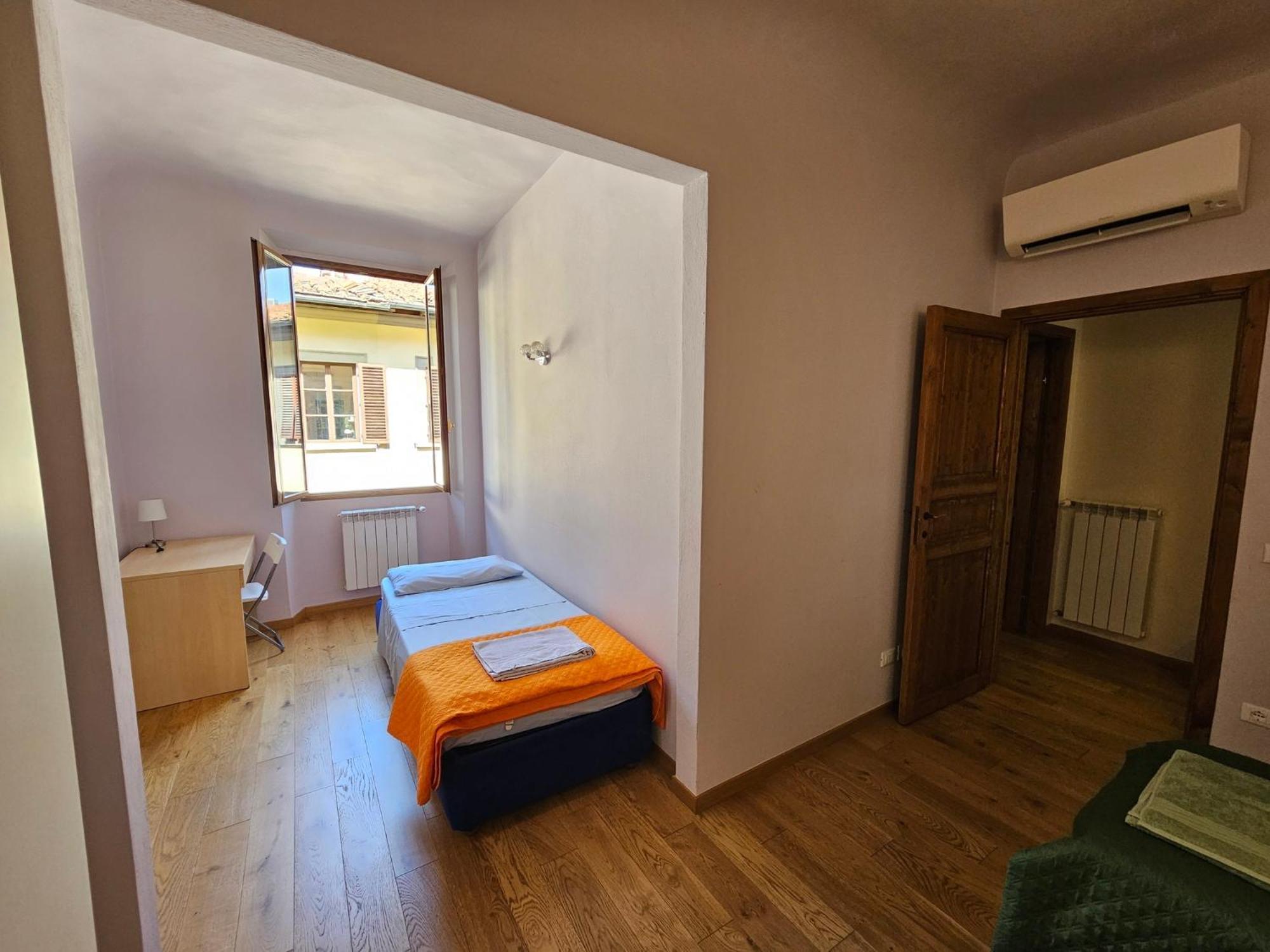 Zanobi Apartment Florence