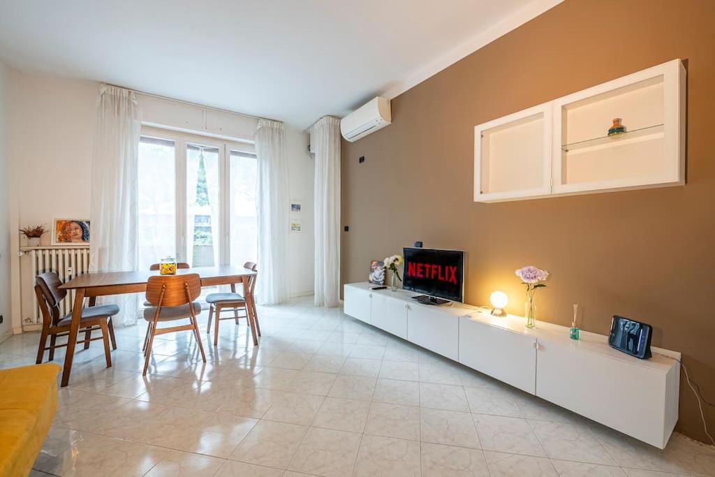 Tranvia Federiga - Con Doppio Balcone Apartment *