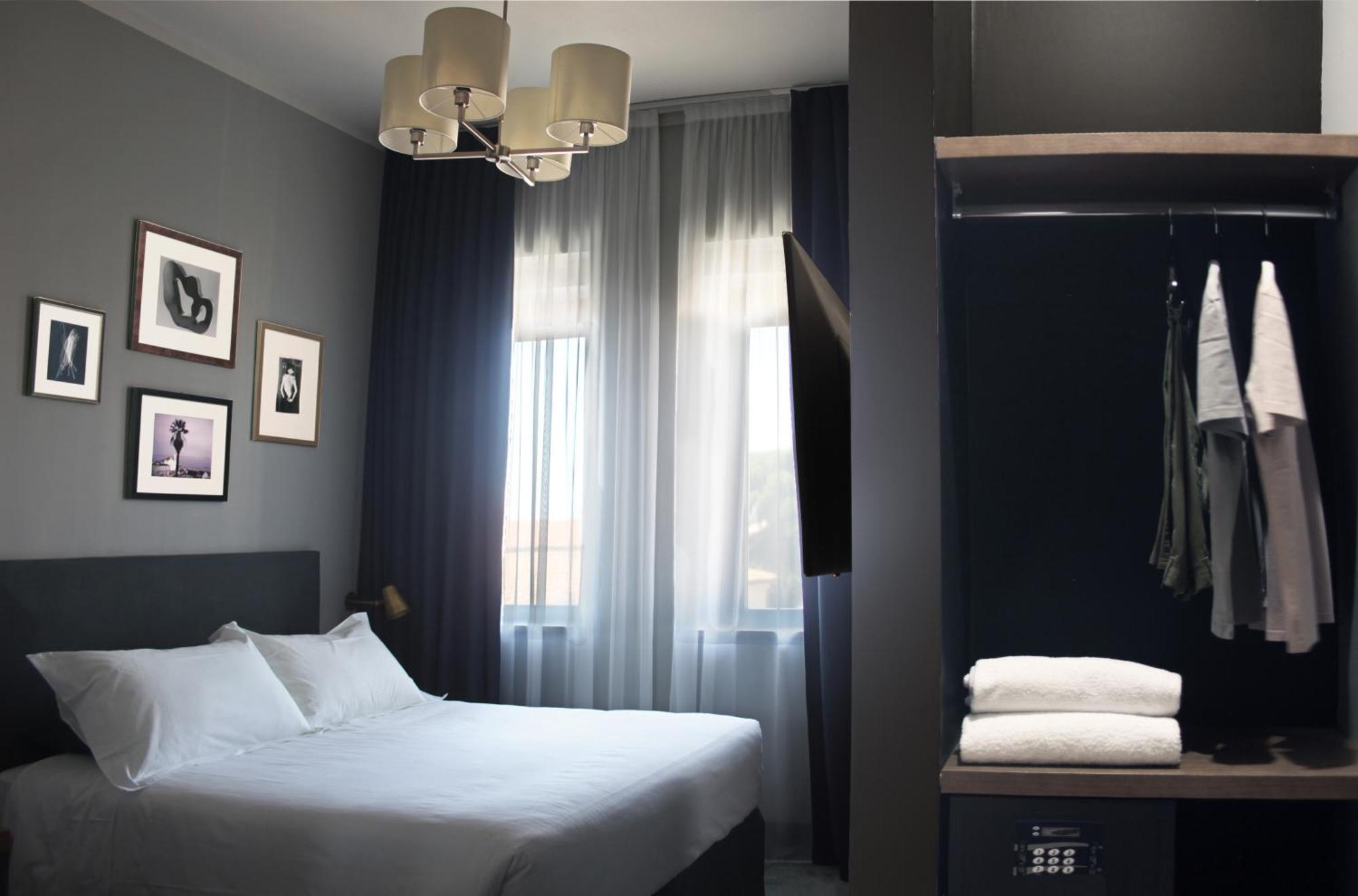 Hotel C-hotels Joy 4*