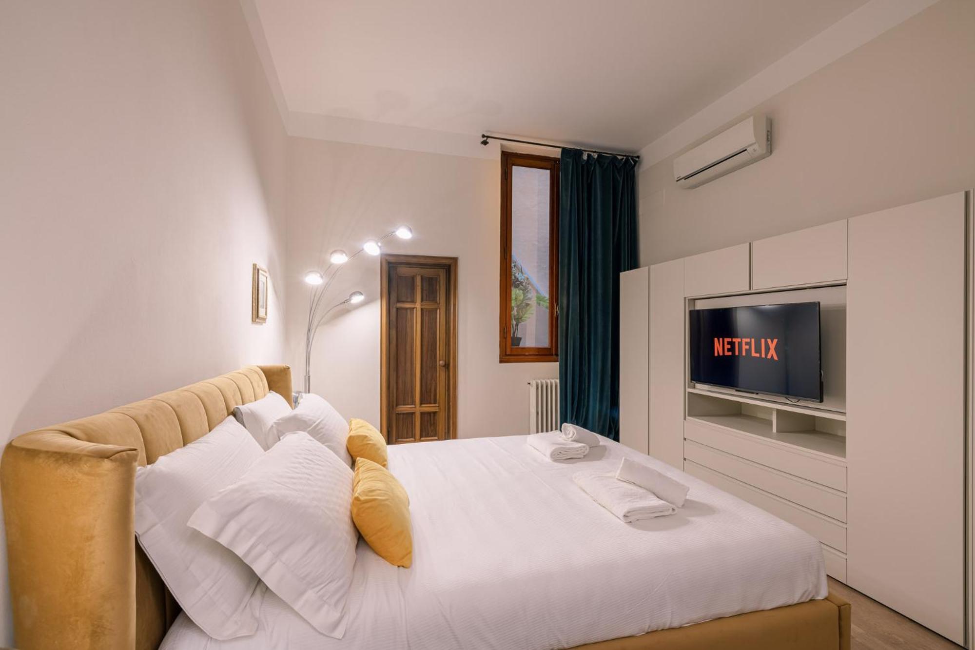 Accademia Luxury Art Apartment
