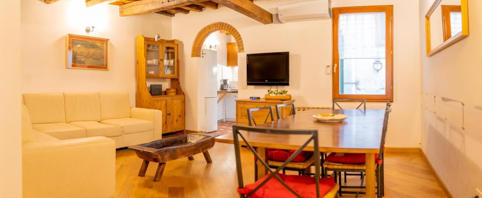 Apartment Chiesa Apt - Dolcevita Holiday *