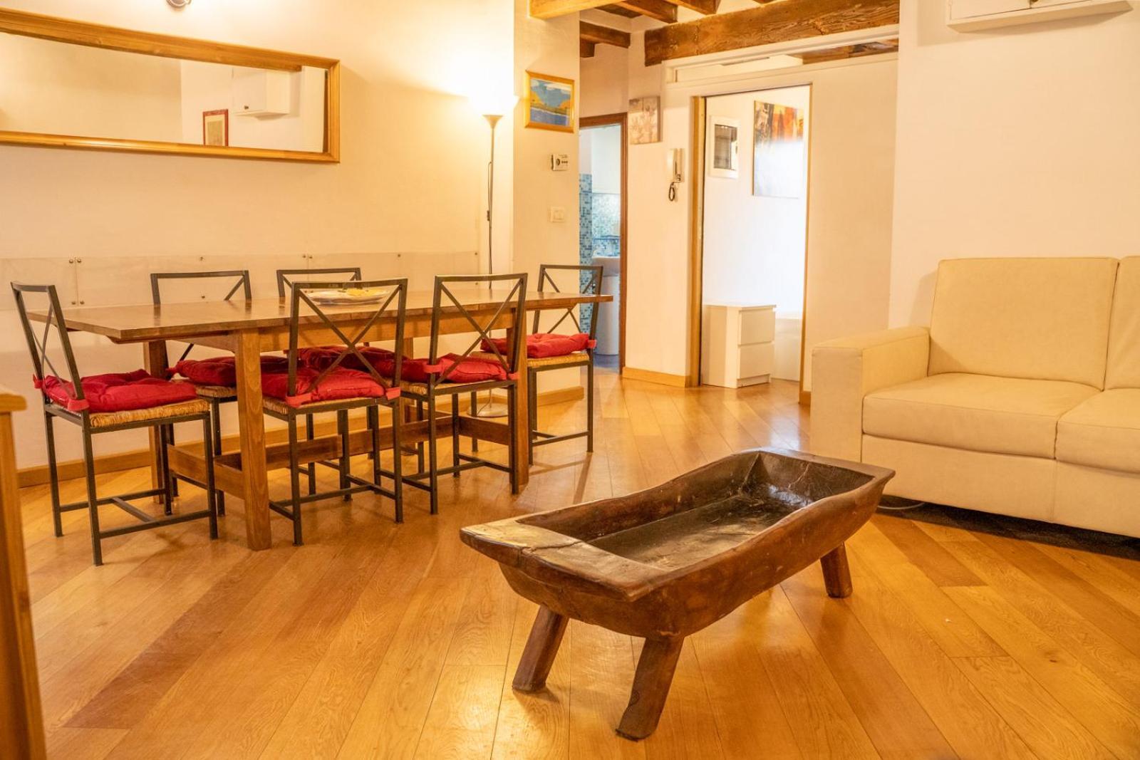 Chiesa Apt - Dolcevita Holiday Apartment