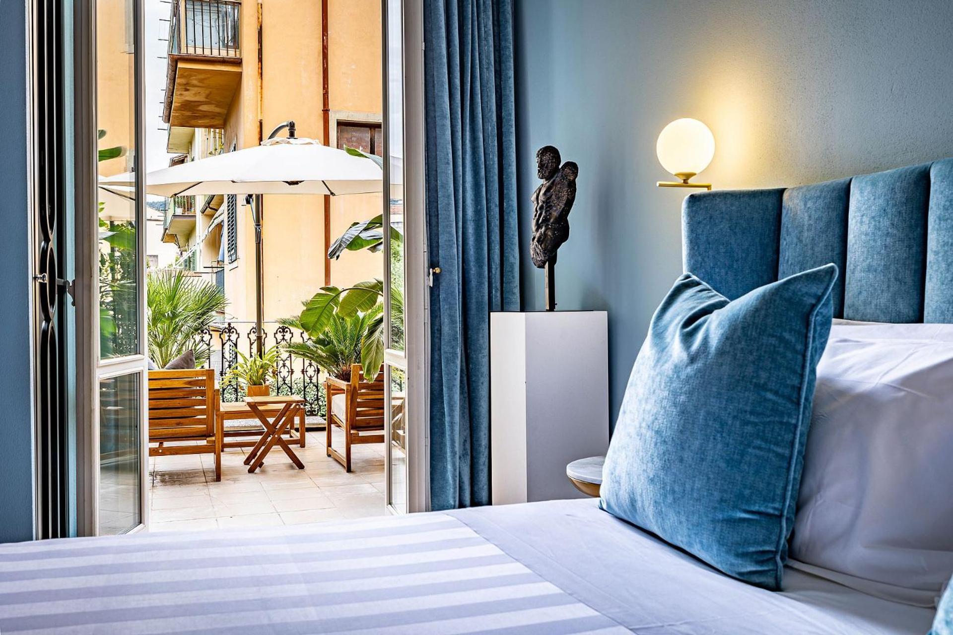 Ungherese Small Luxury 3* Florence