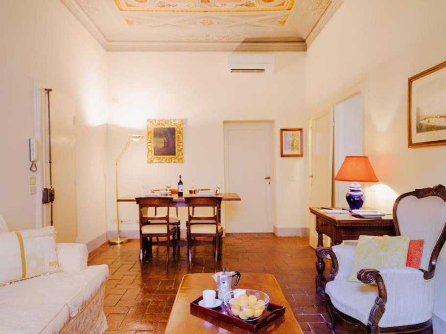 Residenza Ardengo - Renaissance Palace Near Duomo Apartment Florence
