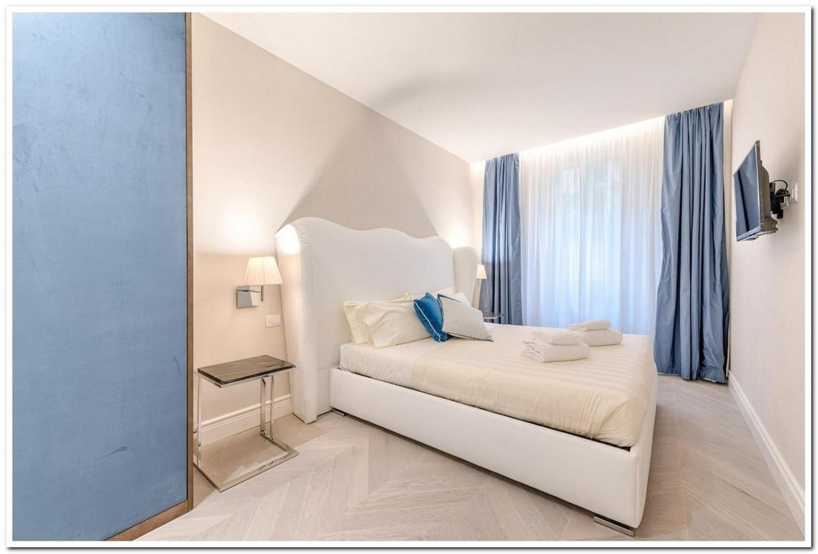 3br Awesome In - What'app - 0039-3512-039-610 - For Reservations! Apartment