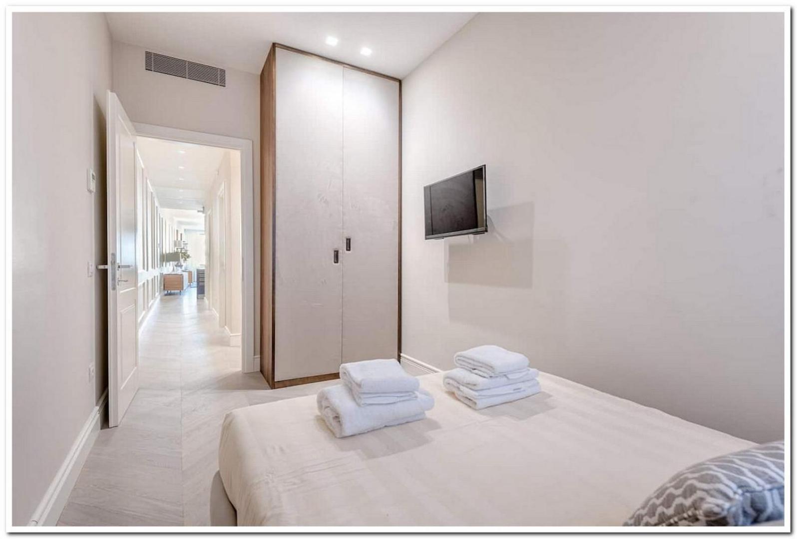 3br Awesome In - What'app - 0039-3512-039-610 - For Reservations! * Florence