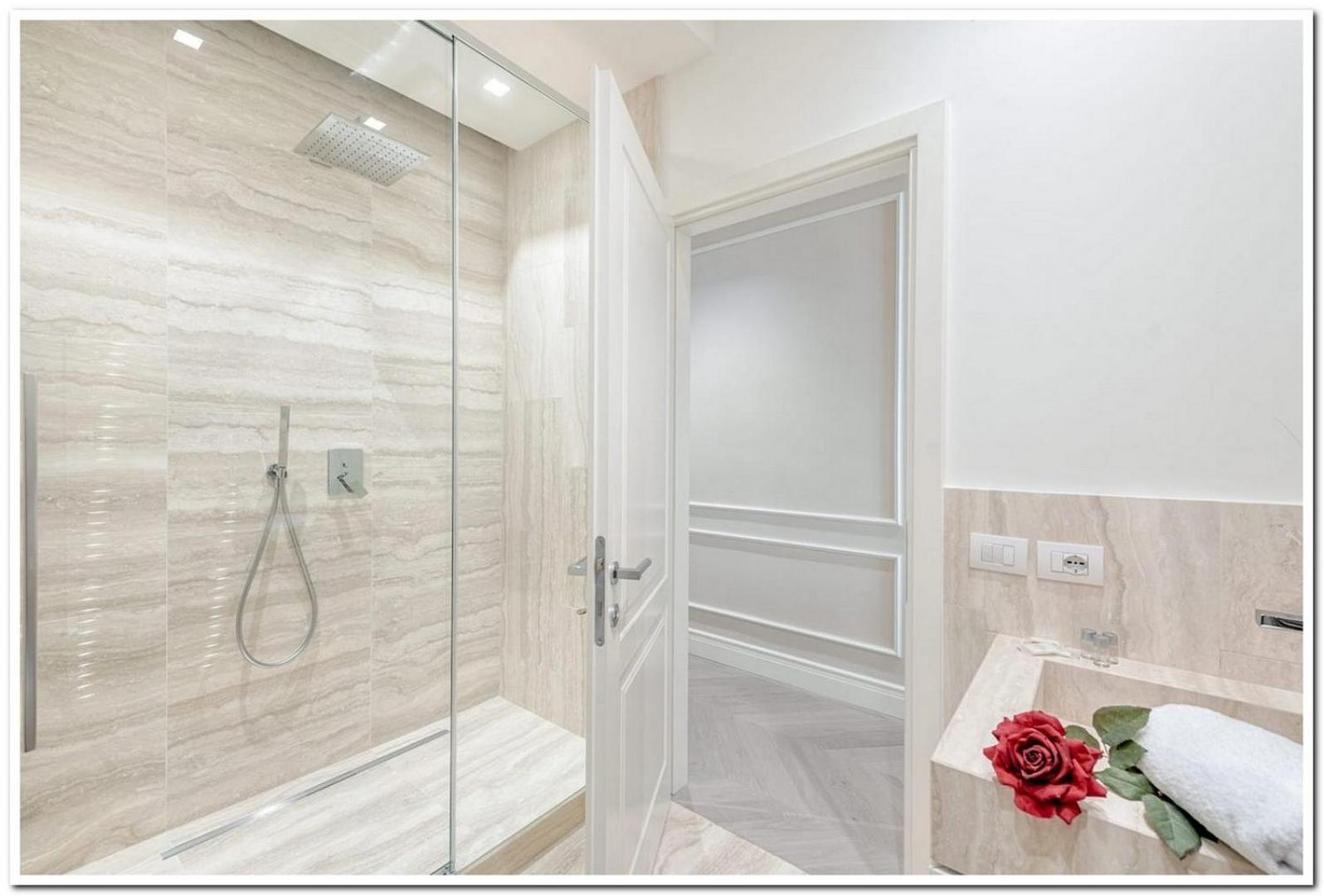 Apartment 3br Awesome In - What'app - 0039-3512-039-610 - For Reservations! *