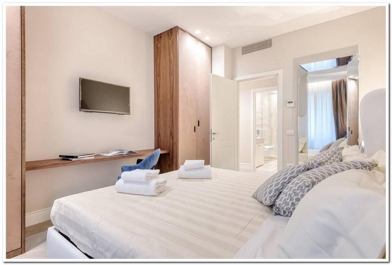 Apartment 3br Awesome In - What'app - 0039-3512-039-610 - For Reservations! *