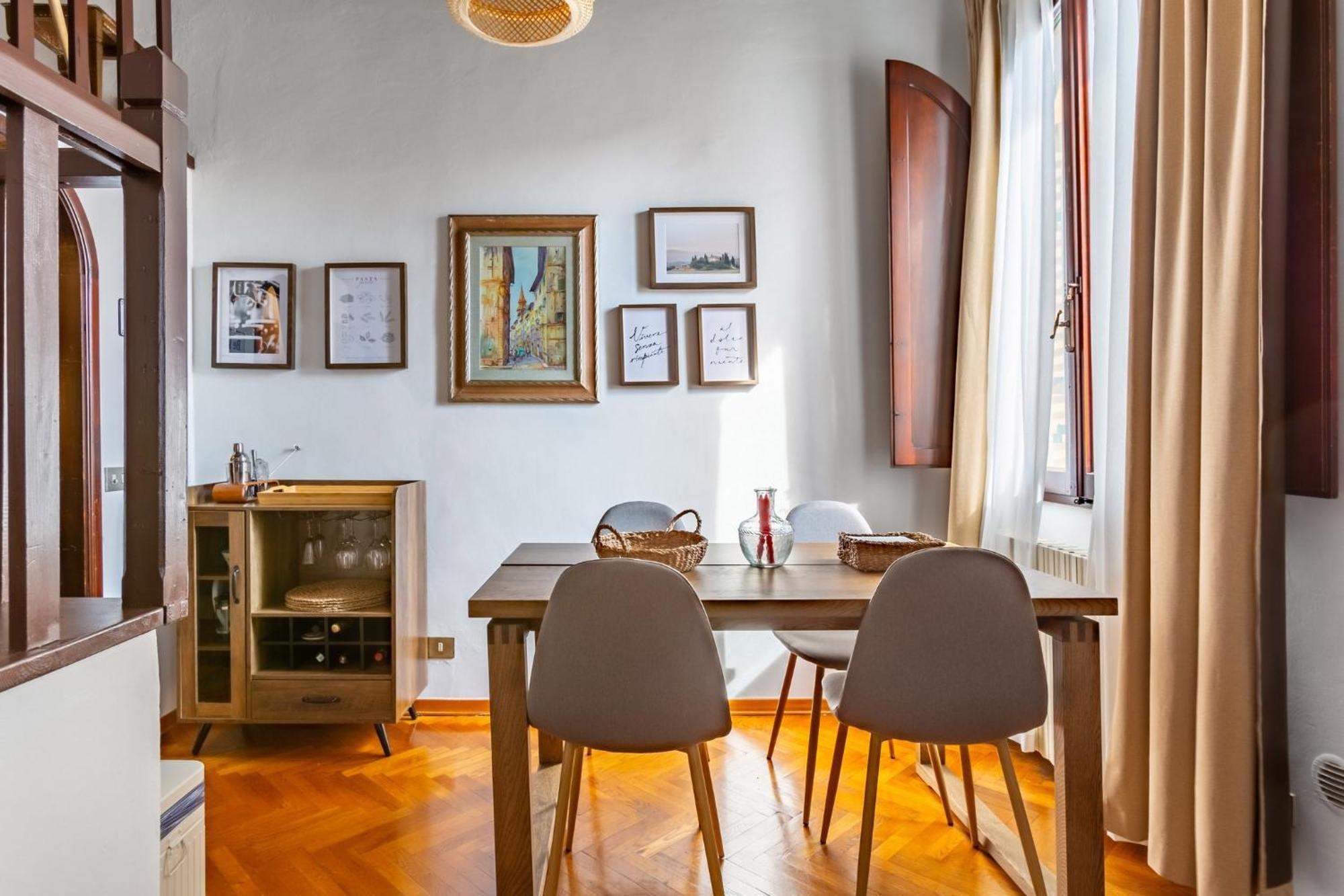 Apartment Renaissance Romance - Gem Florence