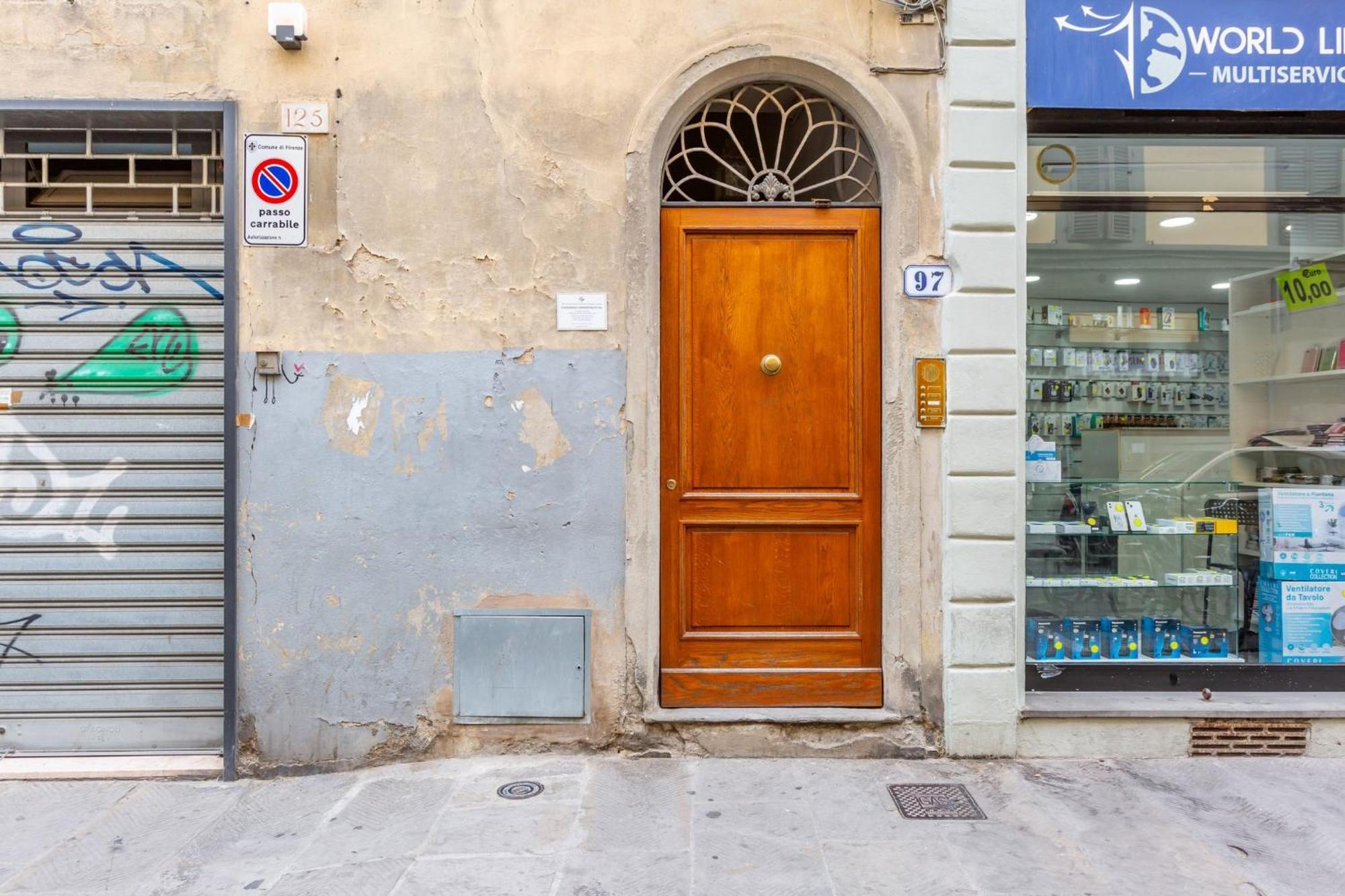 Apartment Renaissance Romance - Gem