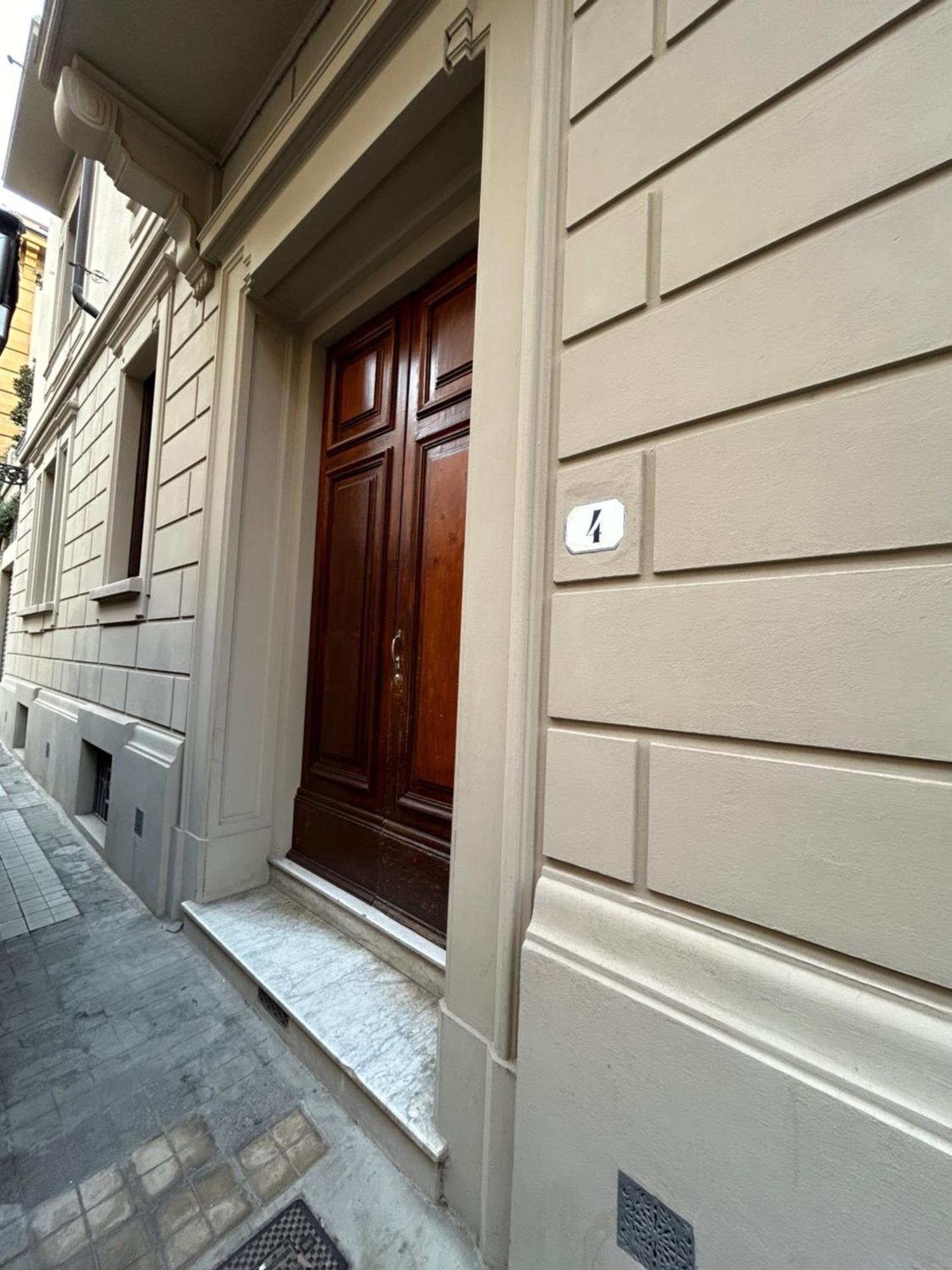 Florentine Penthouse By Florencehospitality Com * Florence