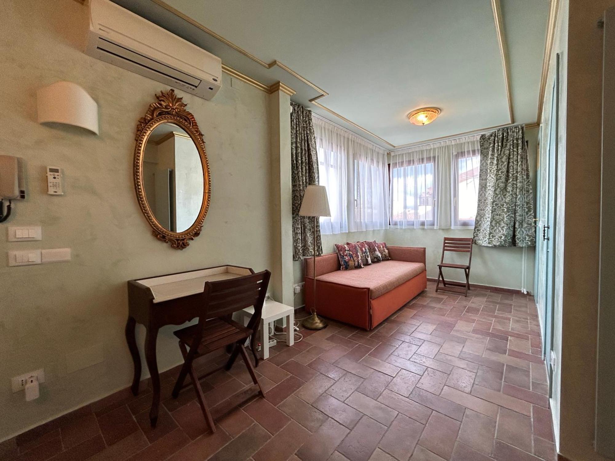 Apartment Florentine Penthouse By Florencehospitality Com *