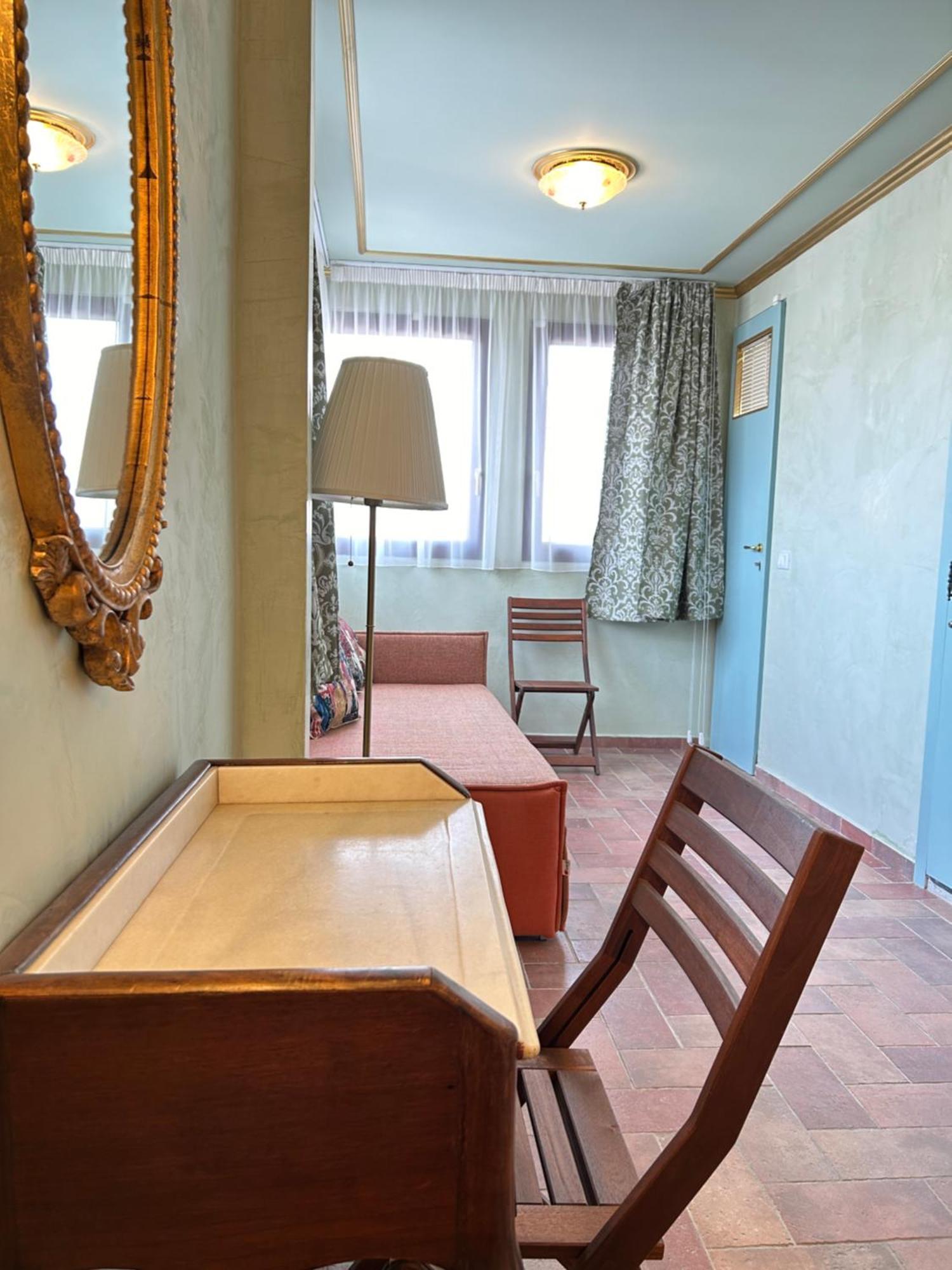 Florentine Penthouse By Florencehospitality Com Apartment Florence