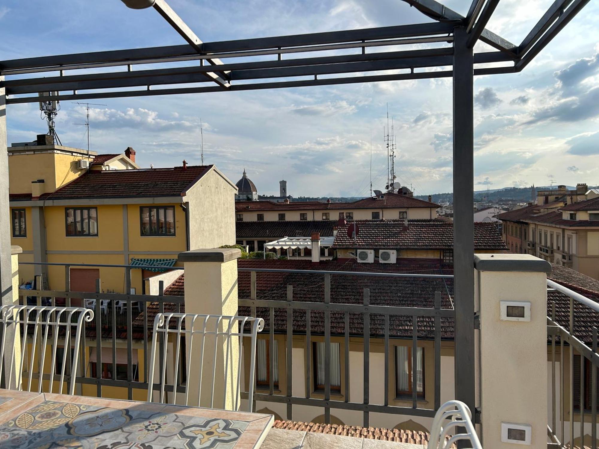 Florentine Penthouse By Florencehospitality Com Florence
