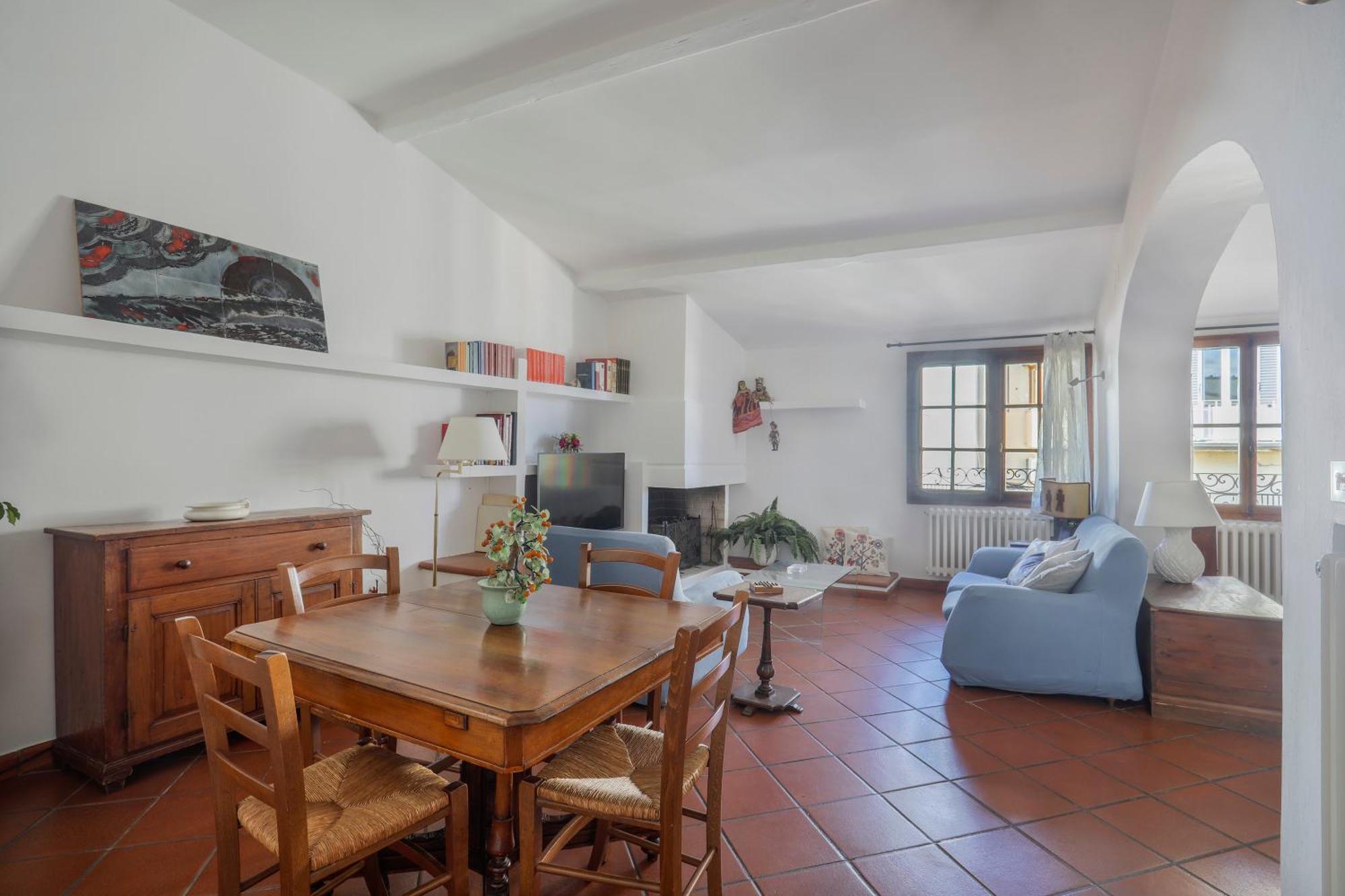 Bright Last-floor With Terrace Apartment Florence