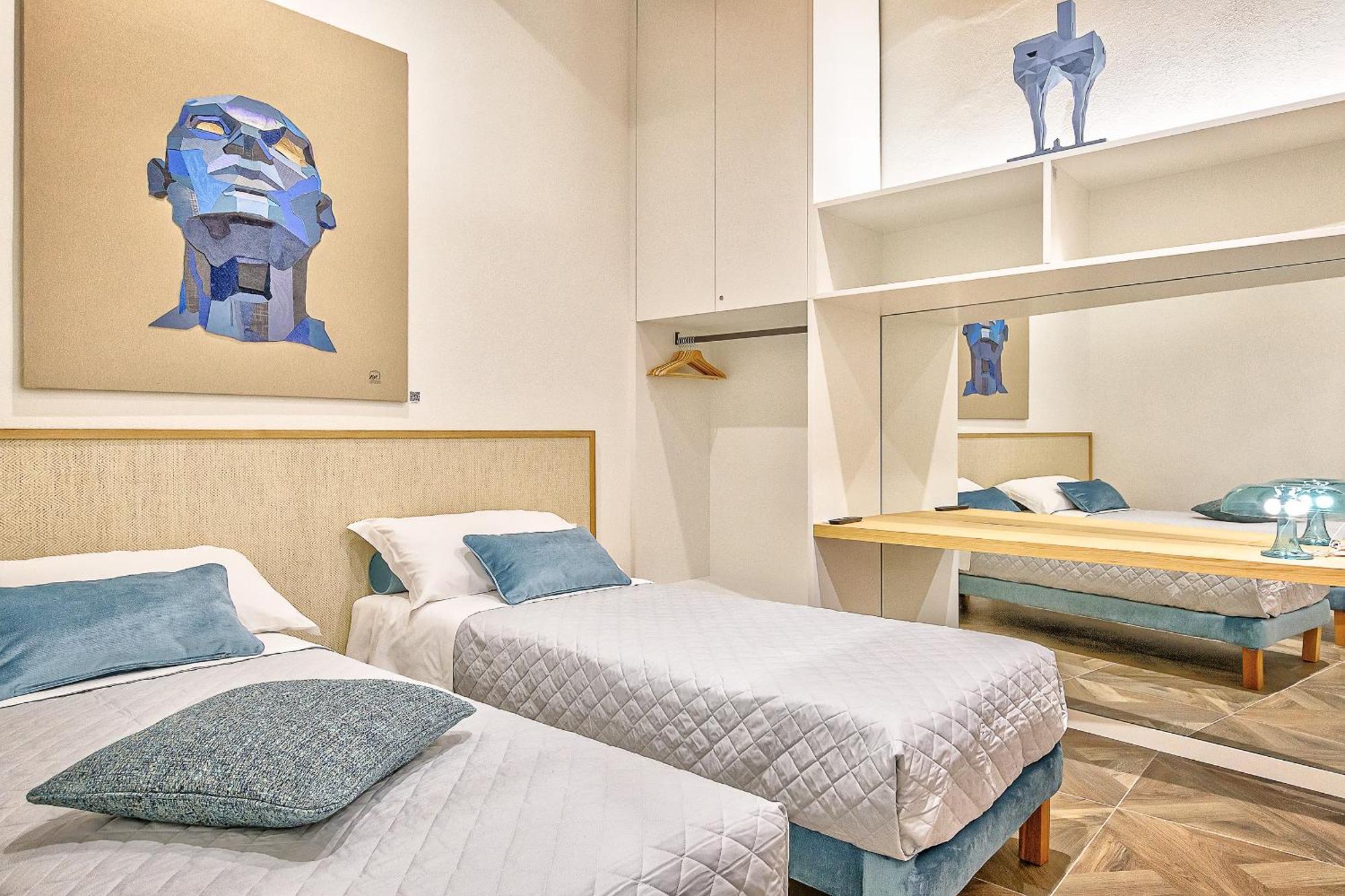 Modern Art In Appartement Florence
