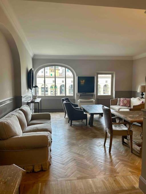 Apartment Luxury River View *