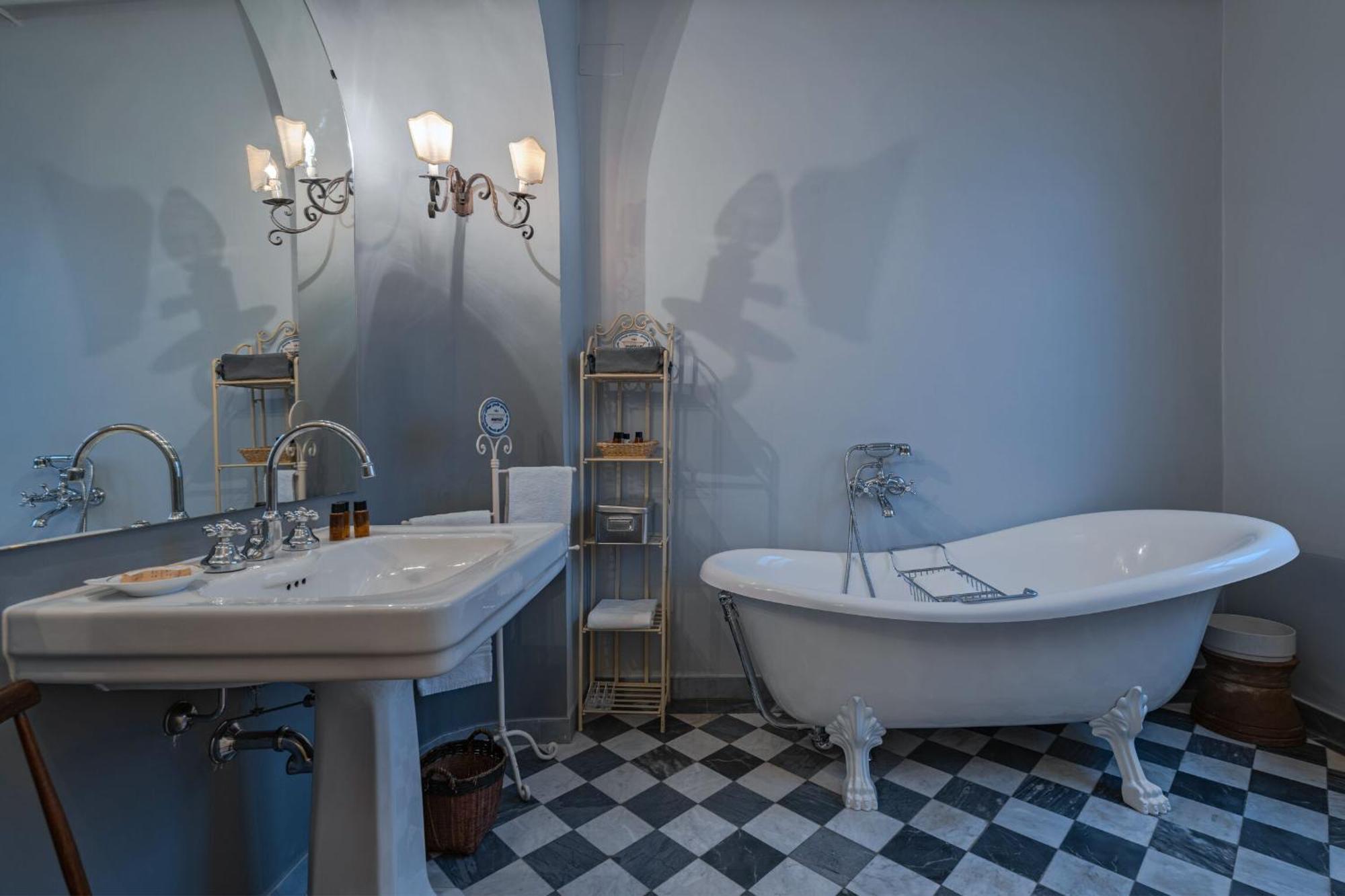Ares Apartment Florence