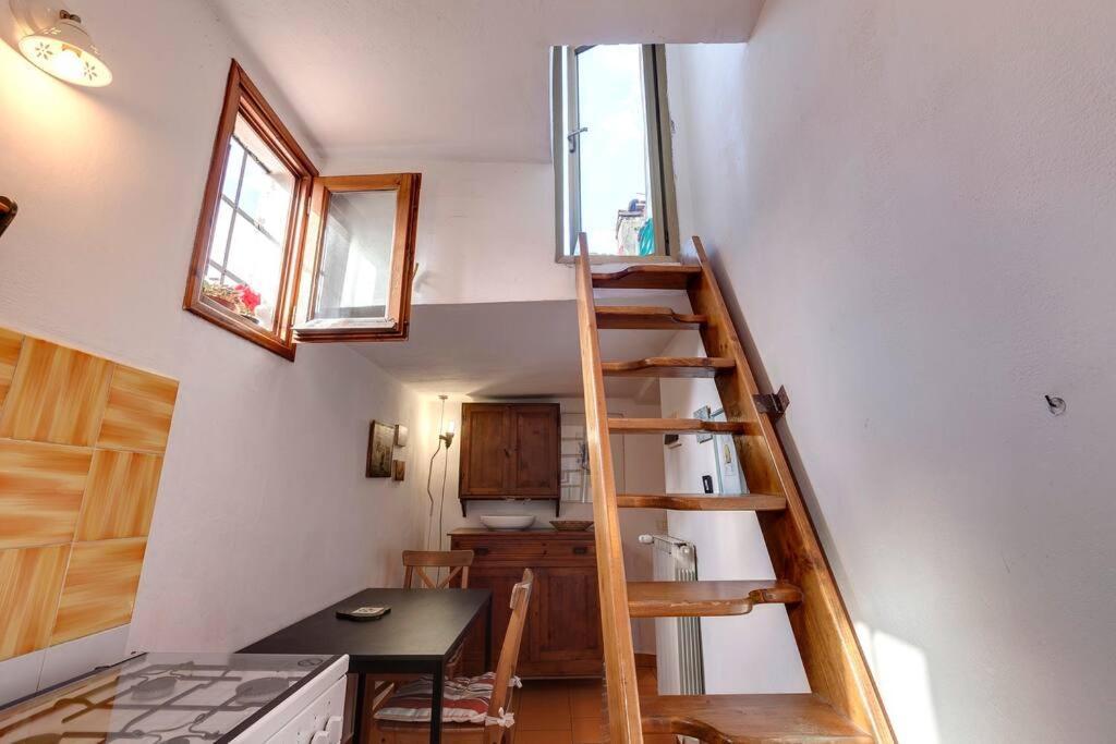 Pepi With Terrace Apartment Florence