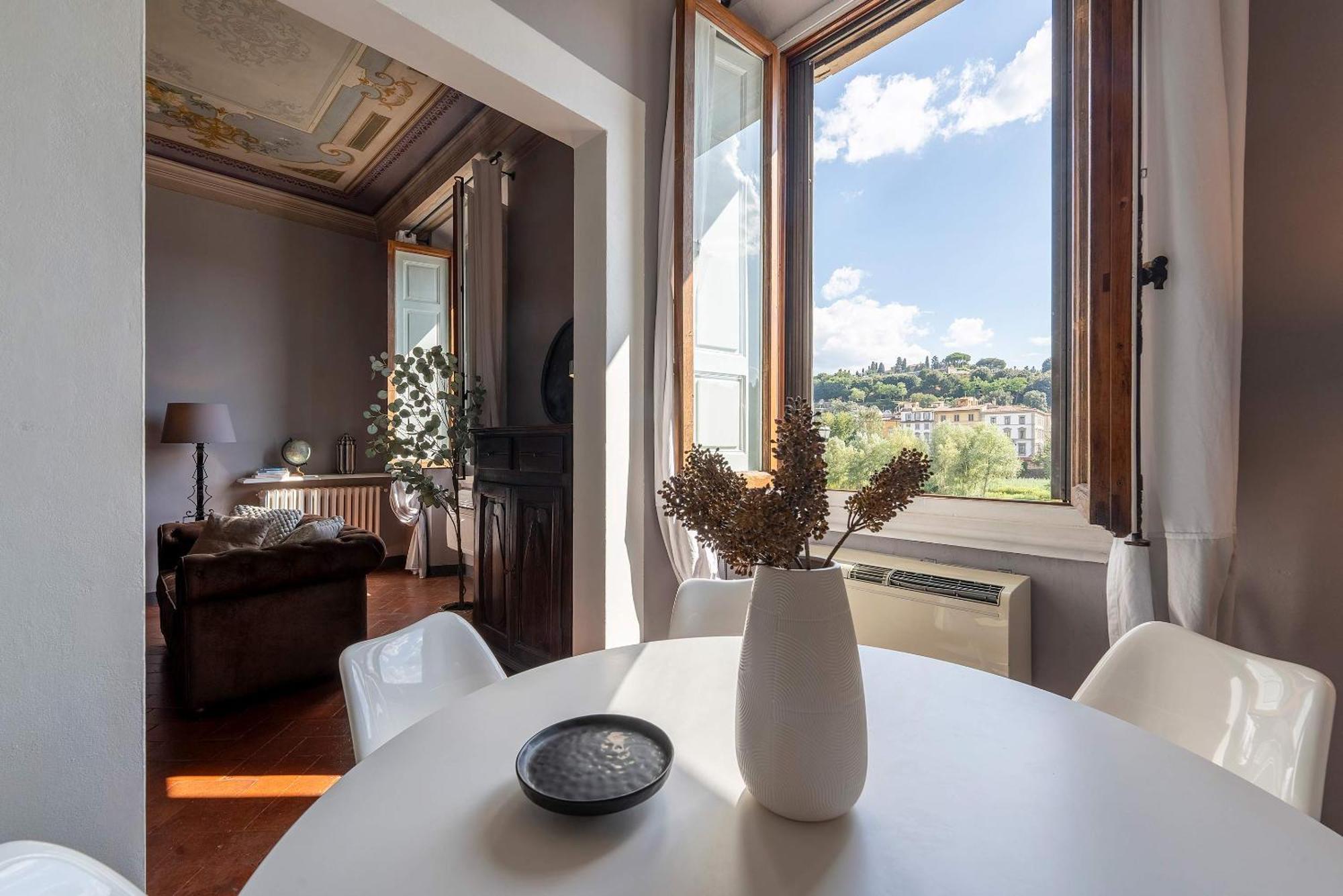 Genteel Biblioteca Apartment