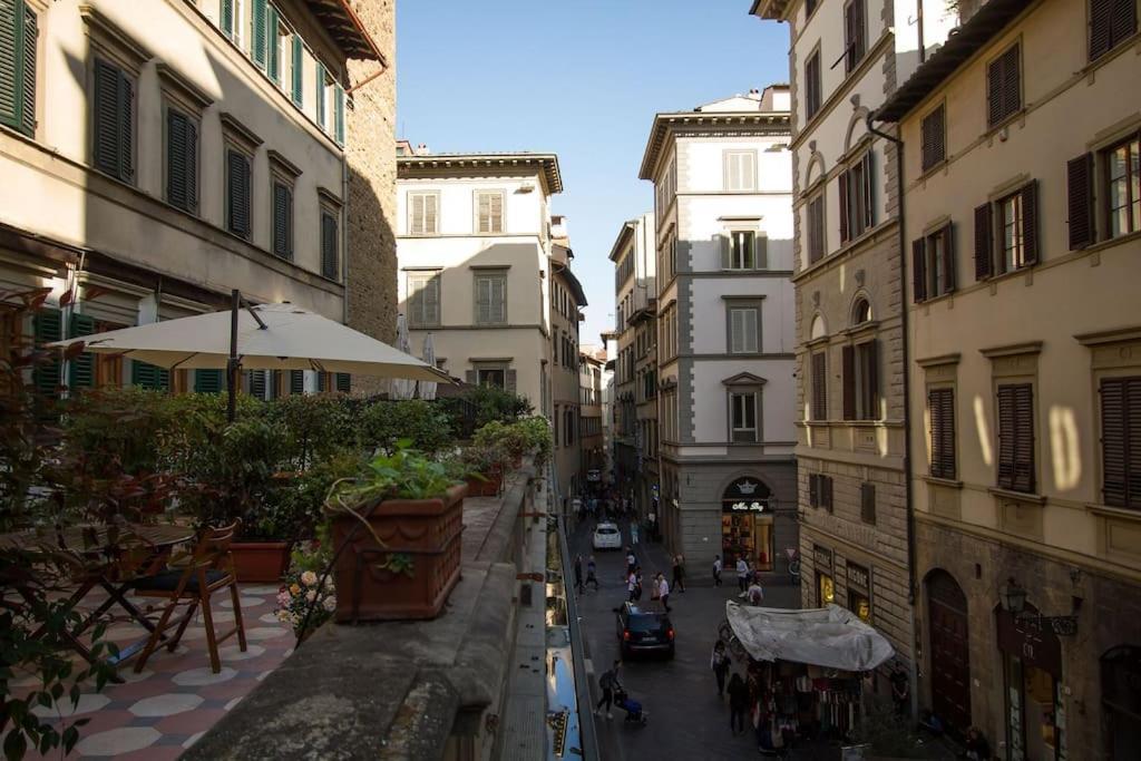 Apartment Spacious & Bright, Next To The Duomo Of Florence, Michelangelo, With Patio *